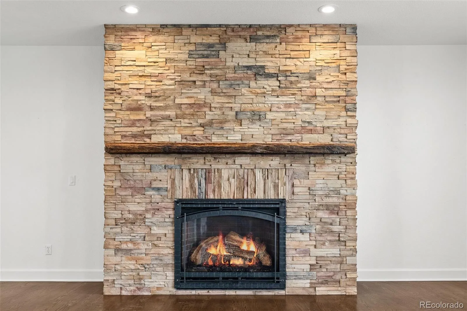 6577 Esperanza Drive Castle Rock CO 80108 MLS #REC6008694 07282026152900 1600 17