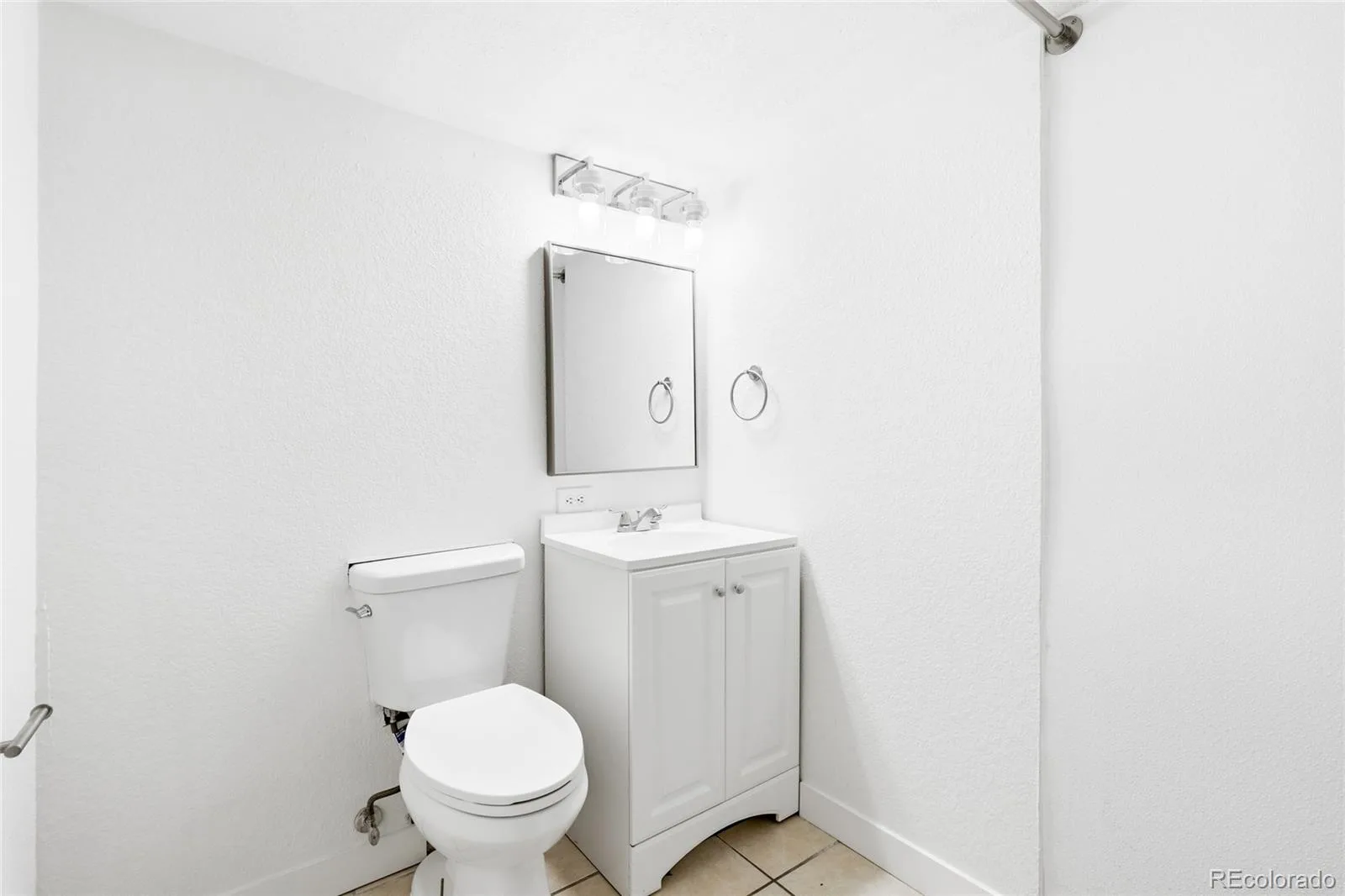 1349 S Chase Court Lakewood CO 80232 MLS #REC6010173 06012026230103 1600 23