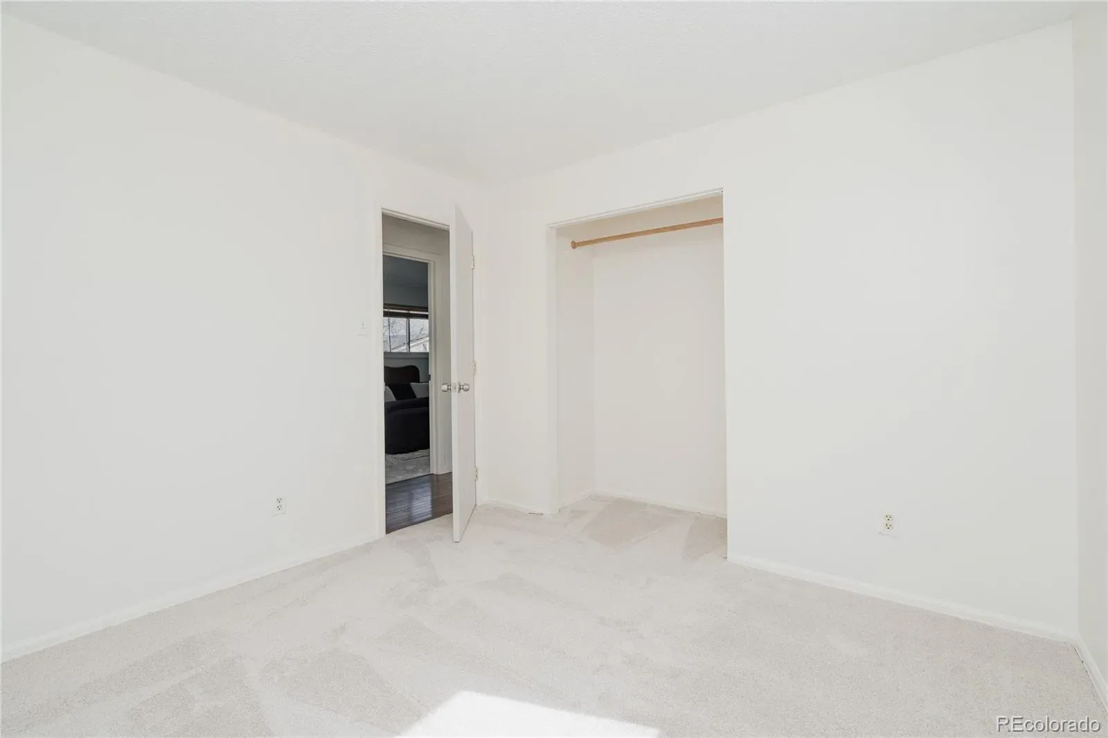 03272026001252 1600 22