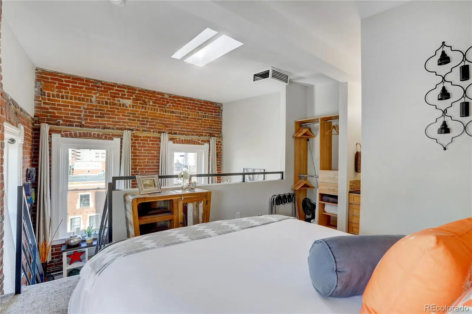 2193 Arapahoe Street #11 Denver CO 80205 | MLS #REC6015154 03142026233636 1600 26