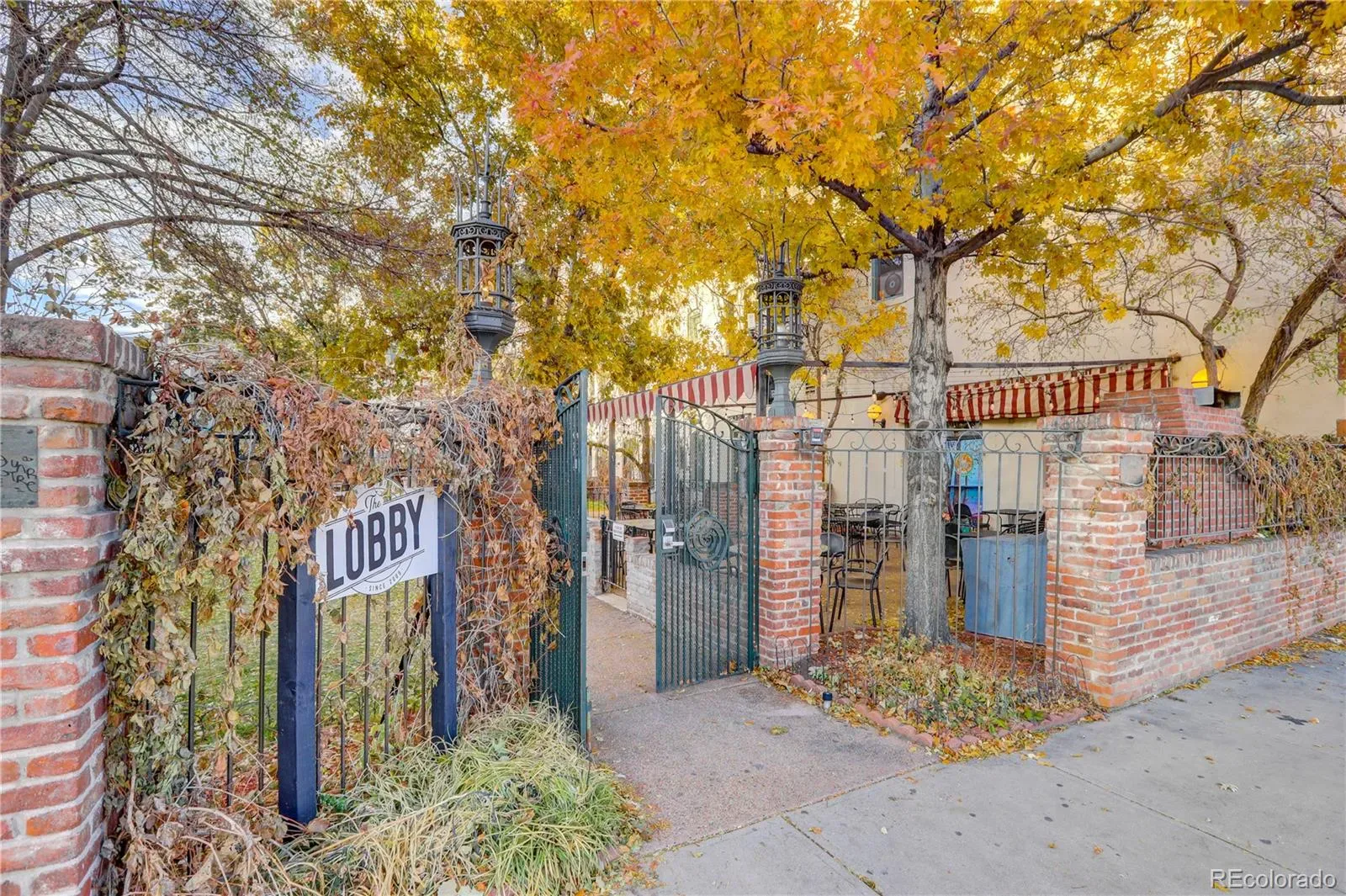 2193 Arapahoe Street #11 Denver CO 80205 | MLS #REC6015154 03142026233636 1600 39