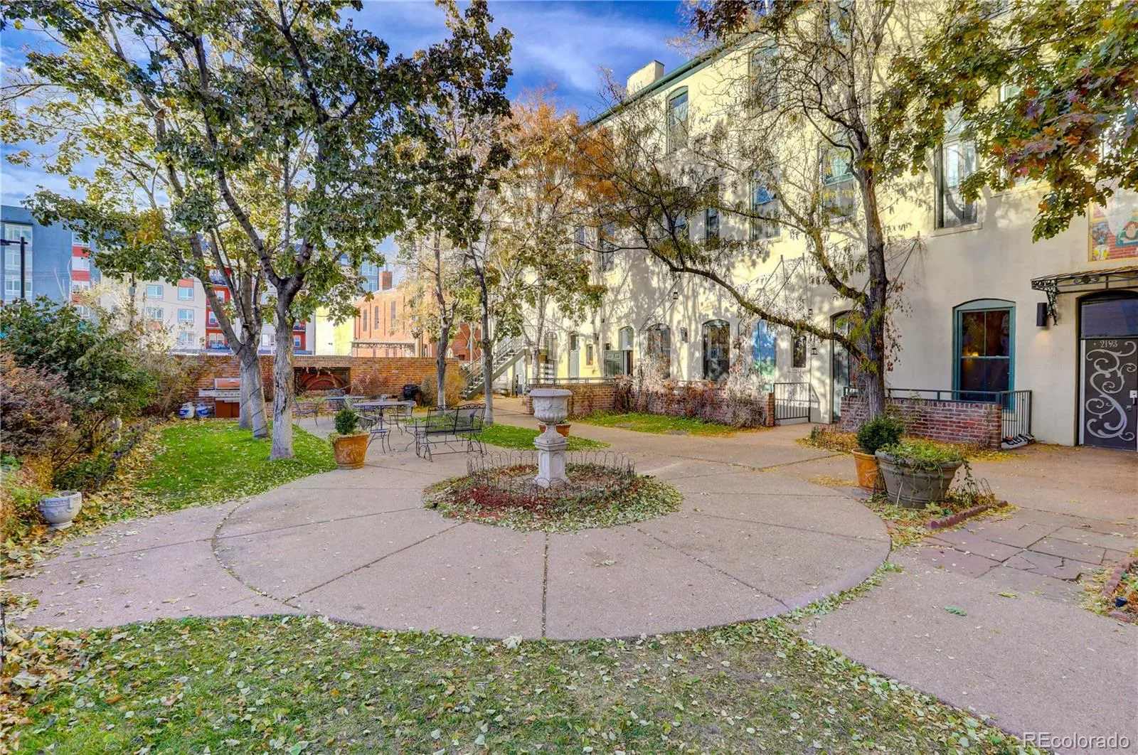 2193 Arapahoe Street #11 Denver CO 80205 | MLS #REC6015154 03142026233636 1600 41