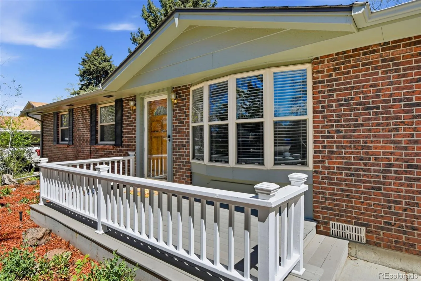 424 S Uvalda Circle Aurora CO 80012 MLS #REC6015901 04202026140657 1600 1