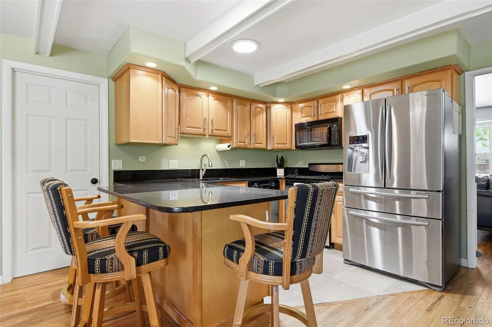 424 S Uvalda Circle Aurora CO 80012 MLS #REC6015901 04202026140657 1600 11