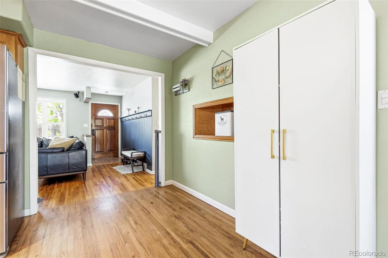 424 S Uvalda Circle Aurora CO 80012 MLS #REC6015901 04202026140657 1600 17