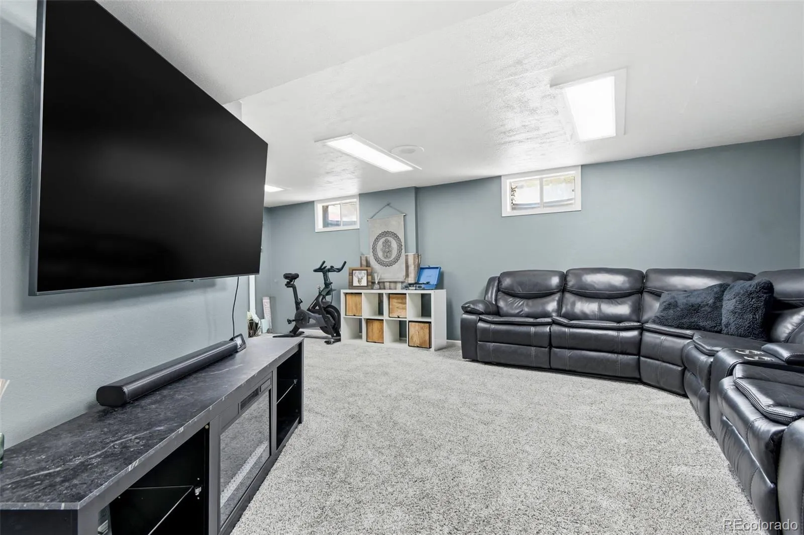 424 S Uvalda Circle Aurora CO 80012 MLS #REC6015901 04202026140657 1600 36