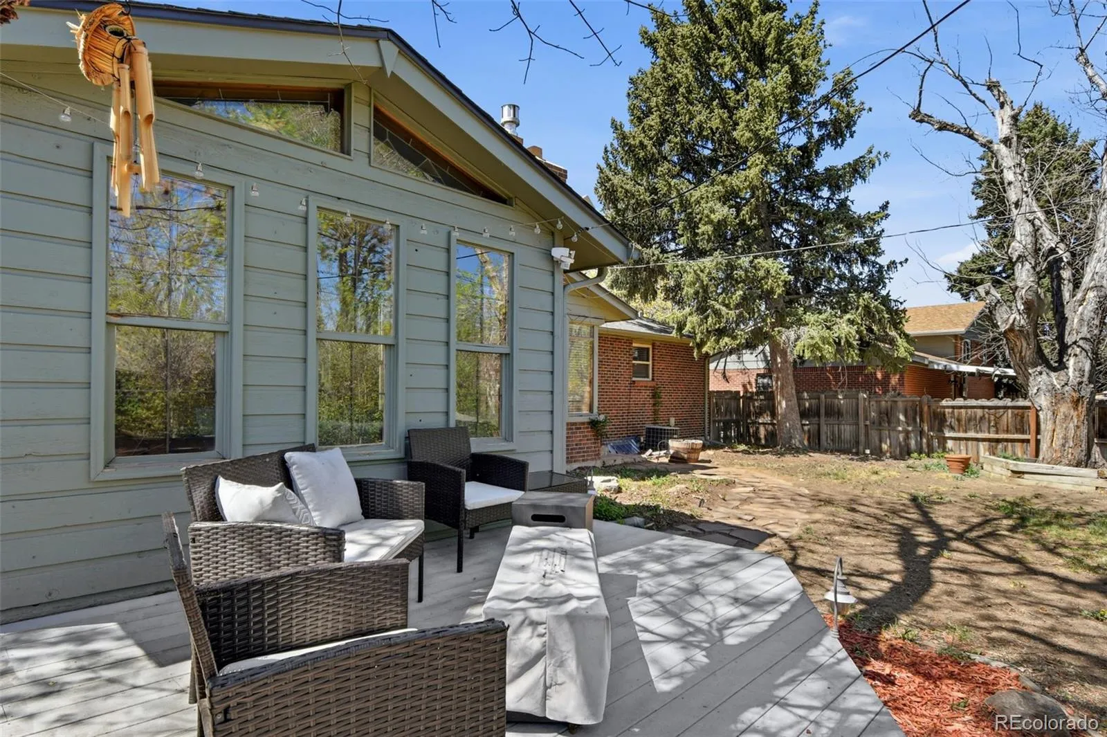 424 S Uvalda Circle Aurora CO 80012 MLS #REC6015901 04202026140657 1600 43