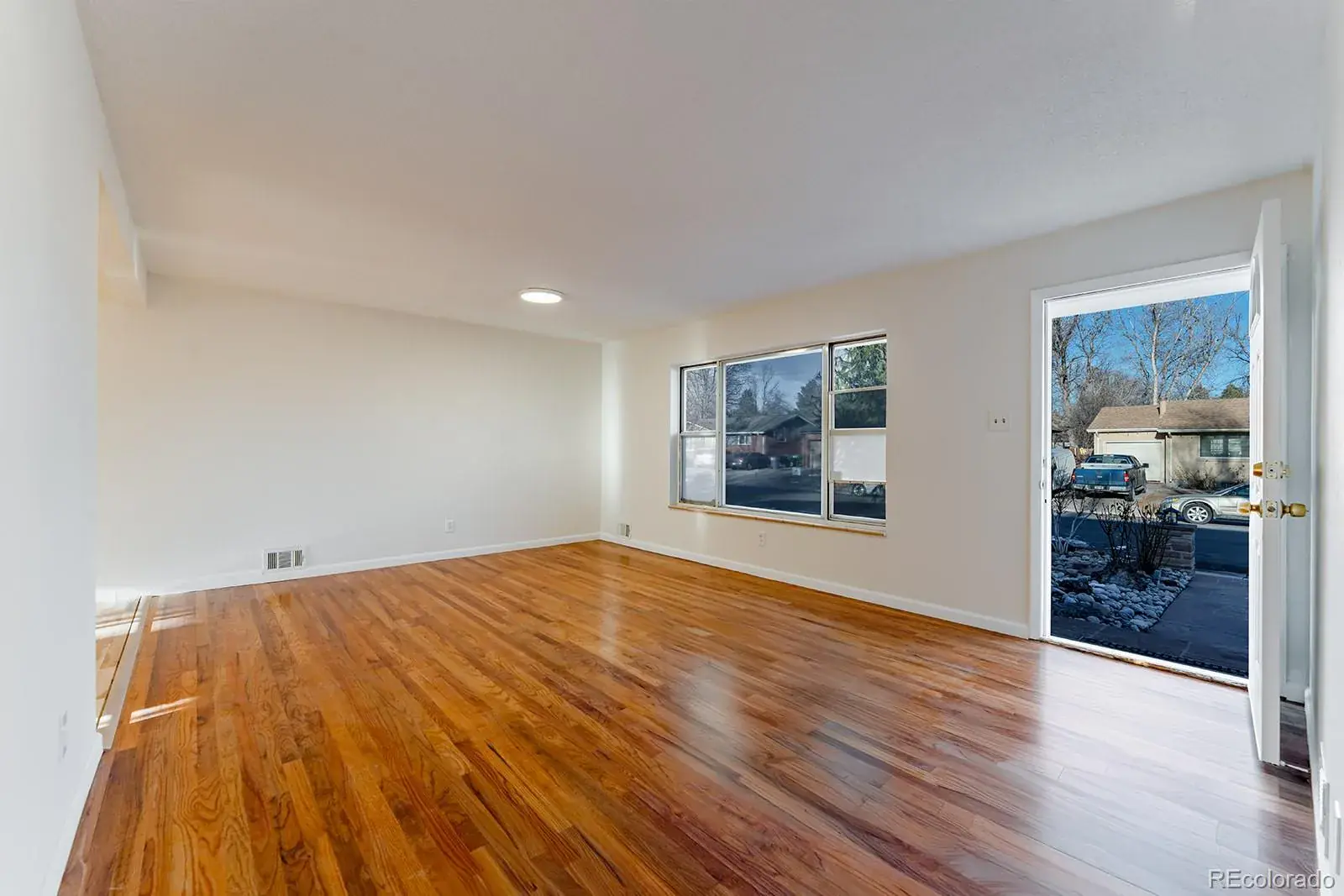 02062026002316 1600 4