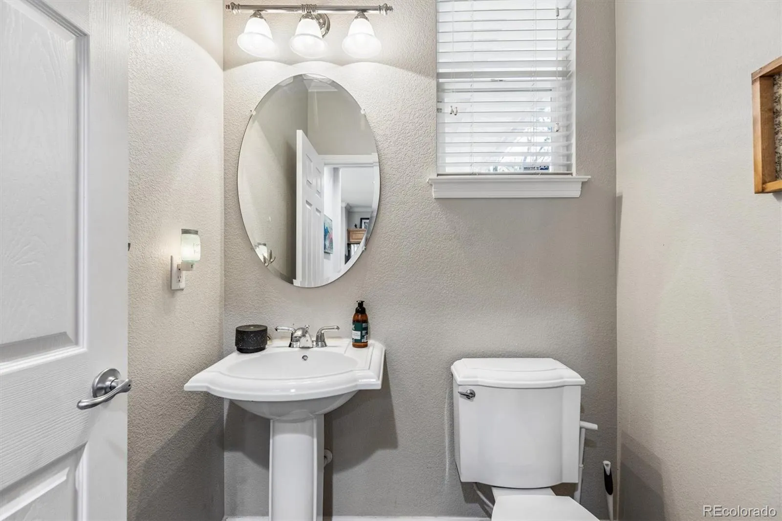 04012026194125 1600 12