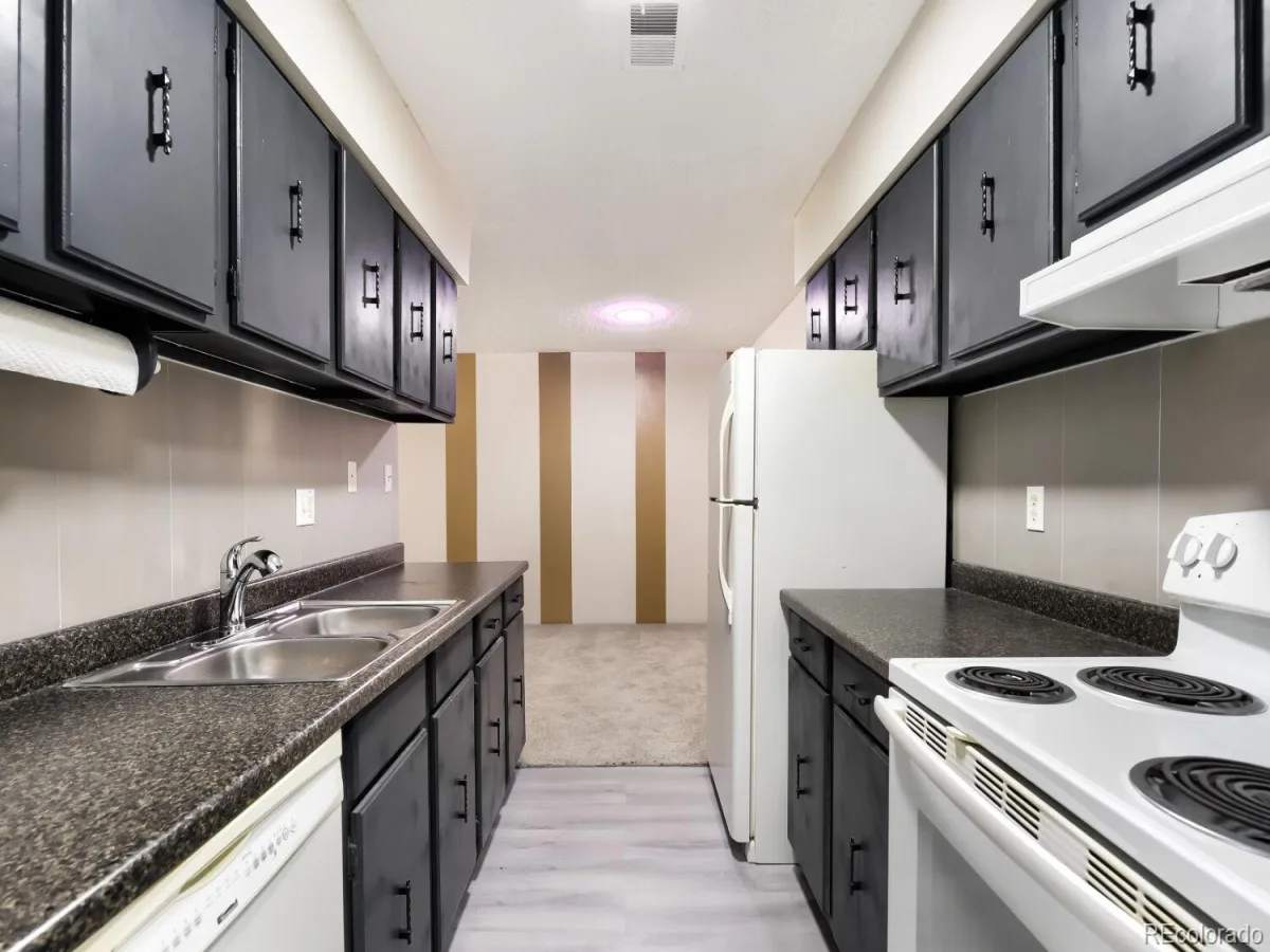 7755 E Quincy Avenue #103D4 Denver CO 80237 MLS #REC6017670 05302026163935 1200 5