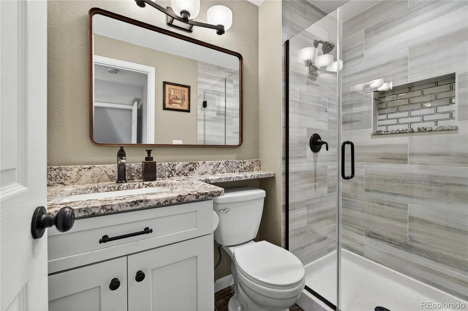 04012026142505 1600 16