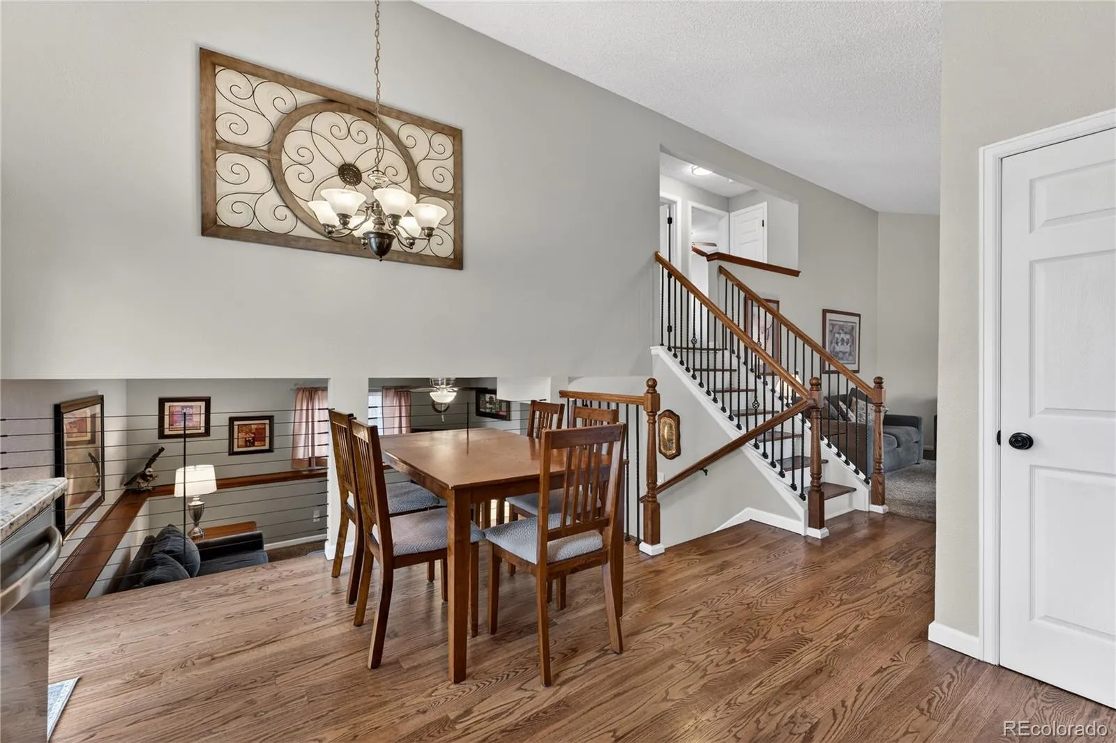 04012026142505 1600 8