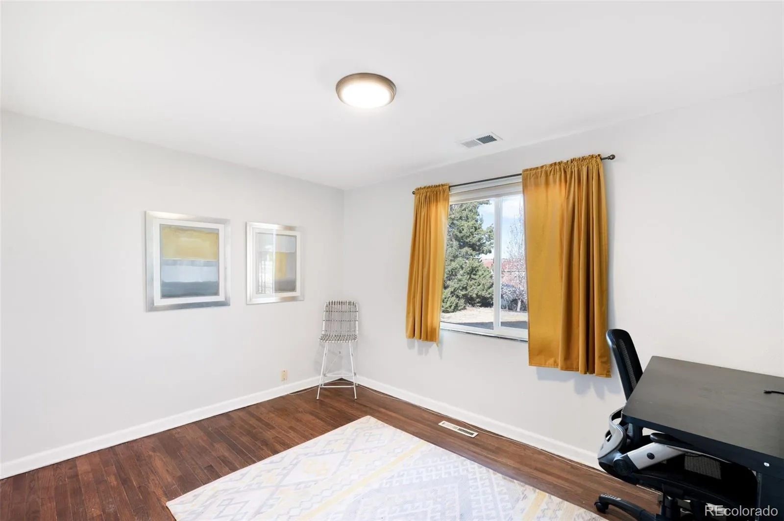 04092026030805 1600 17