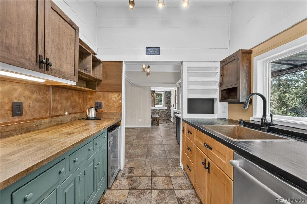 6501 S Summer Road Morrison CO 80465 | MLS #REC6023170 08112026210100 1200 17