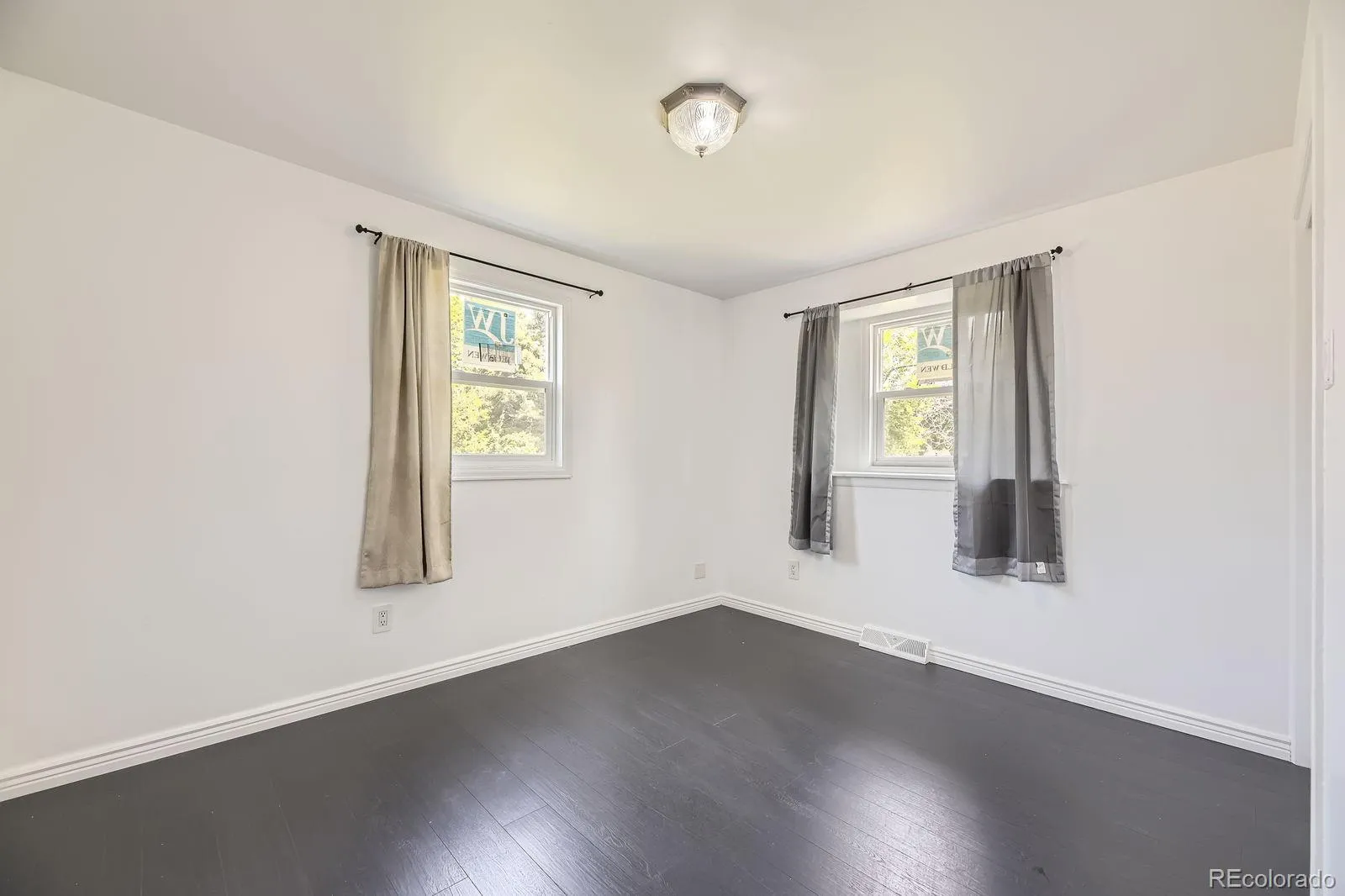 10633 E 6th Place Aurora CO 80010 MLS #REC6023443 05072026021021 1600 11