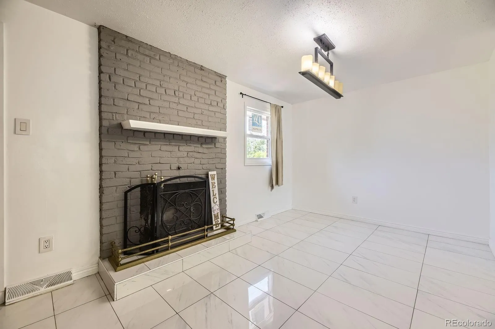 10633 E 6th Place Aurora CO 80010 MLS #REC6023443 05072026021021 1600 6