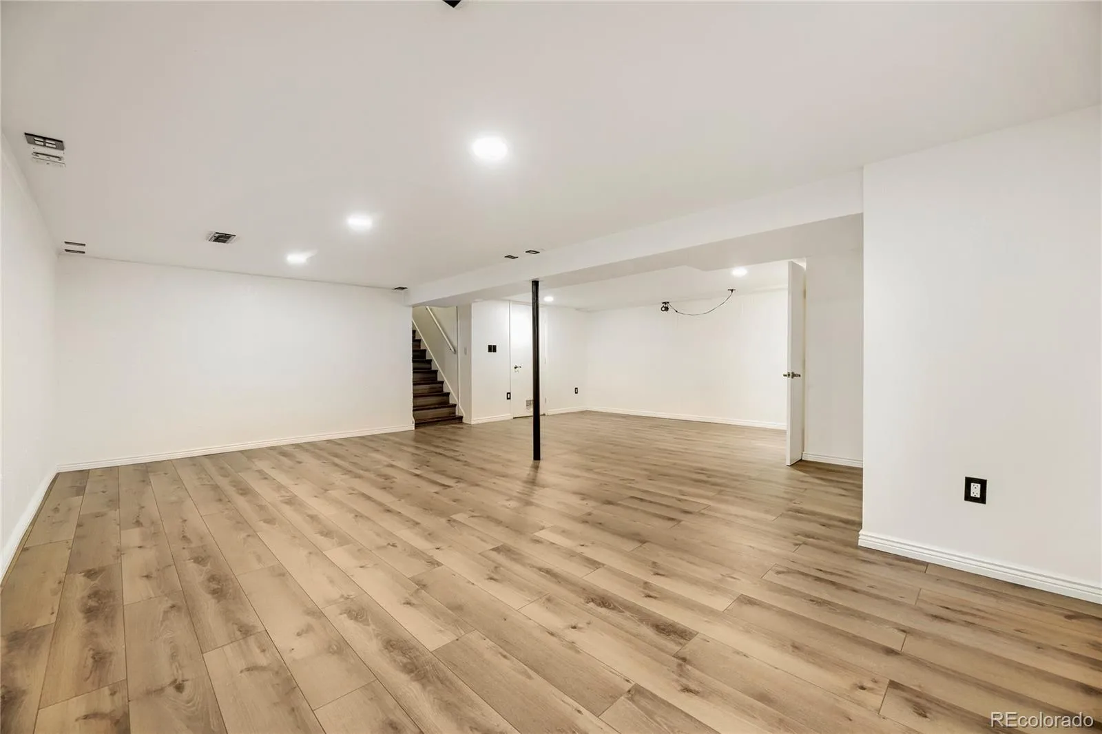 10633 E 6th Place Aurora CO 80010 | MLS #REC6023443 08212026145030 1600 18