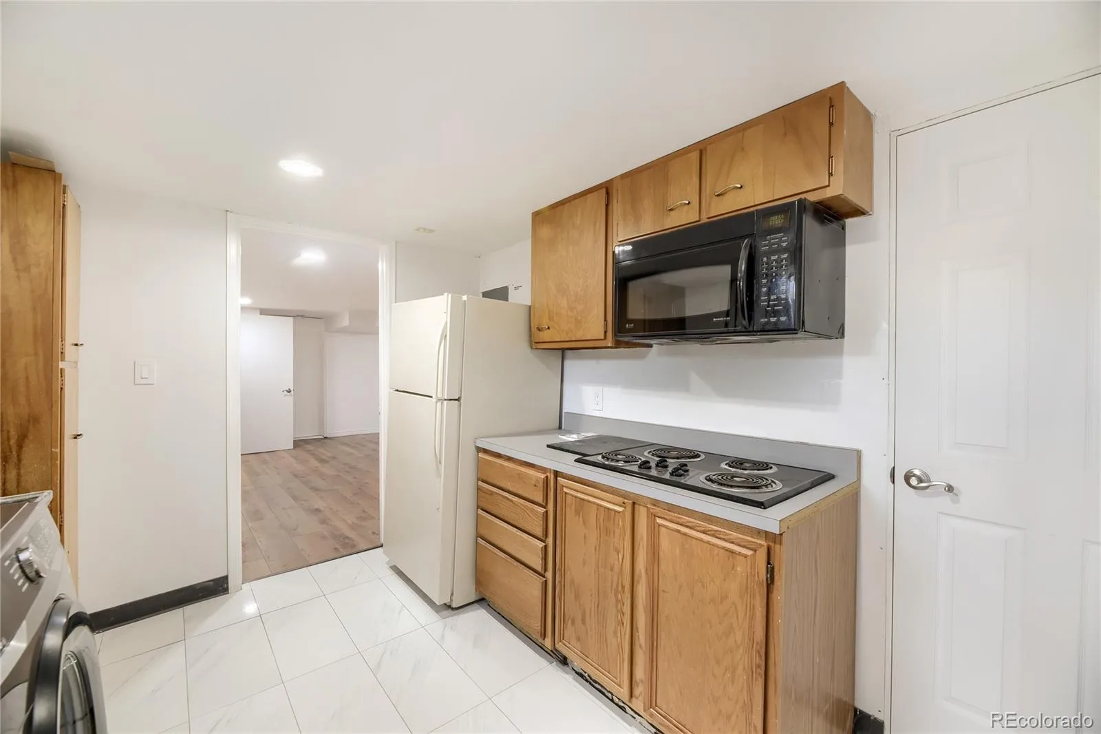 10633 E 6th Place Aurora CO 80010 | MLS #REC6023443 08212026145030 1600 21