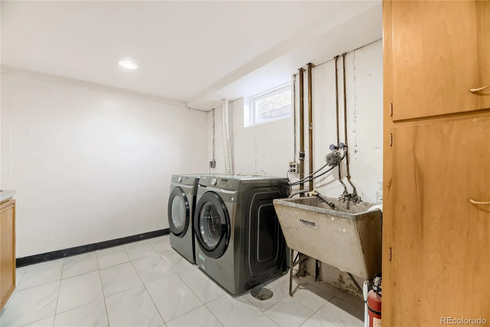 10633 E 6th Place Aurora CO 80010 | MLS #REC6023443 08212026145030 1600 22