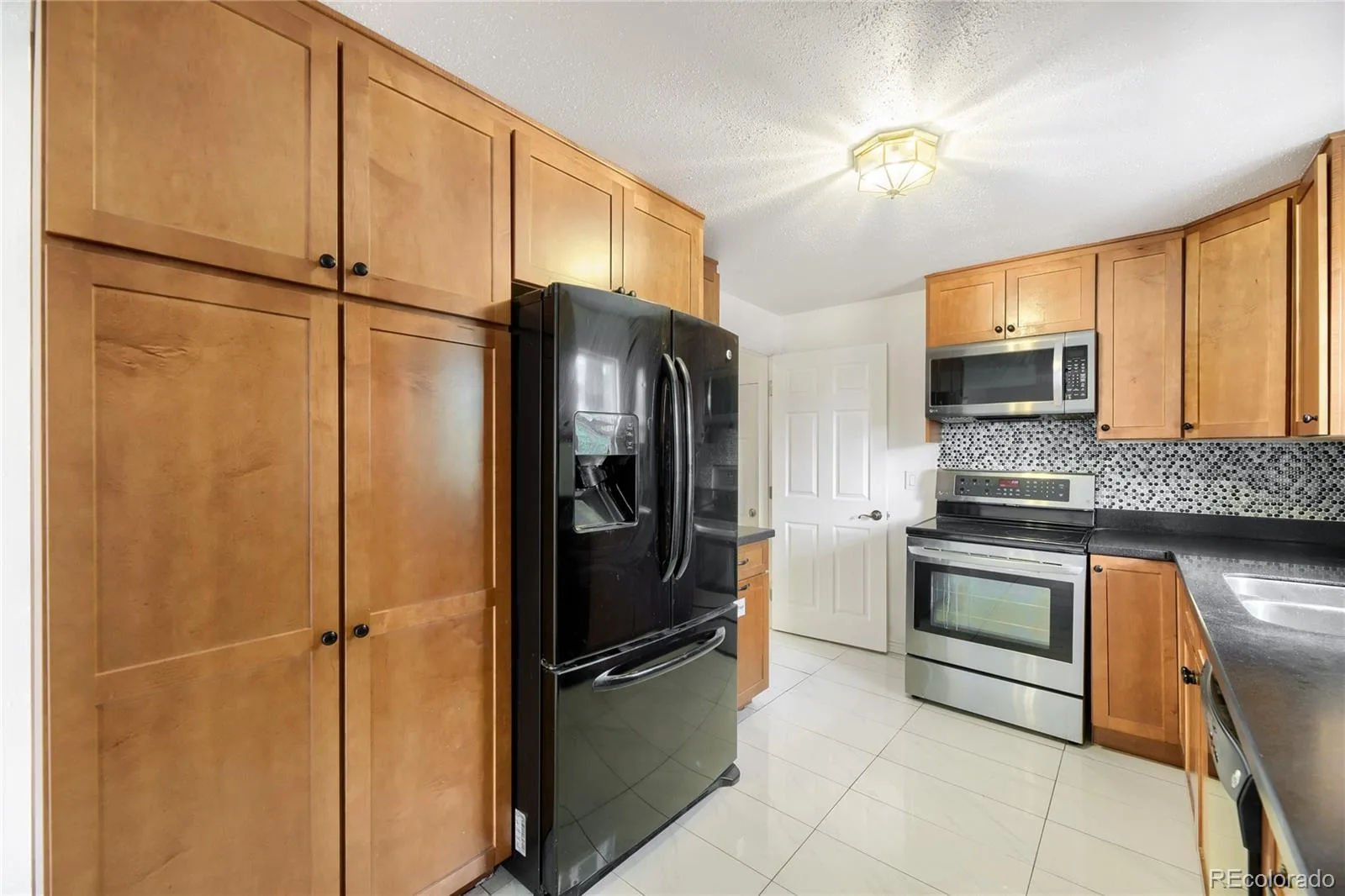 10633 E 6th Place Aurora CO 80010 | MLS #REC6023443 08212026145030 1600 7