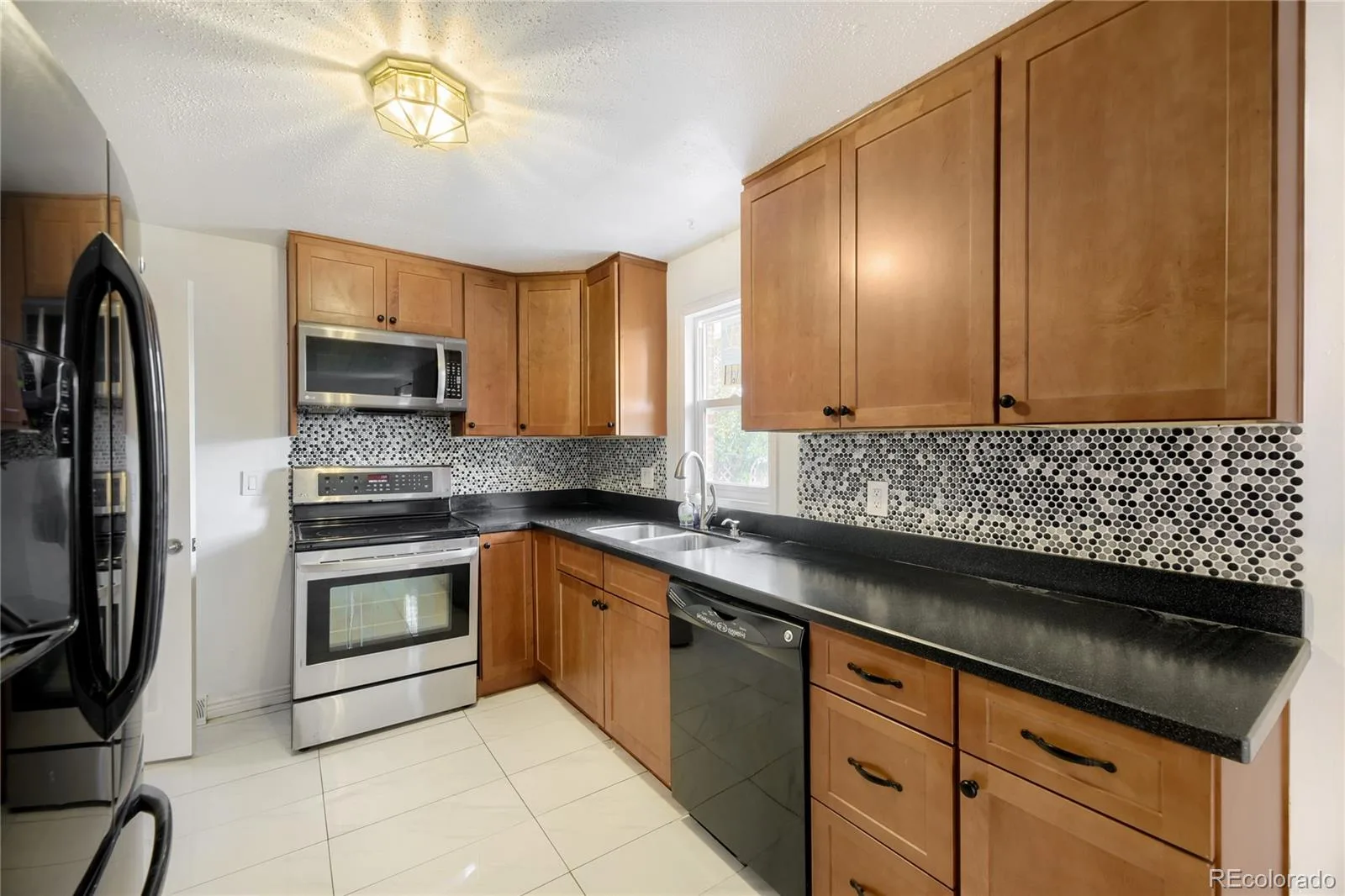 10633 E 6th Place Aurora CO 80010 | MLS #REC6023443 08212026145030 1600 8