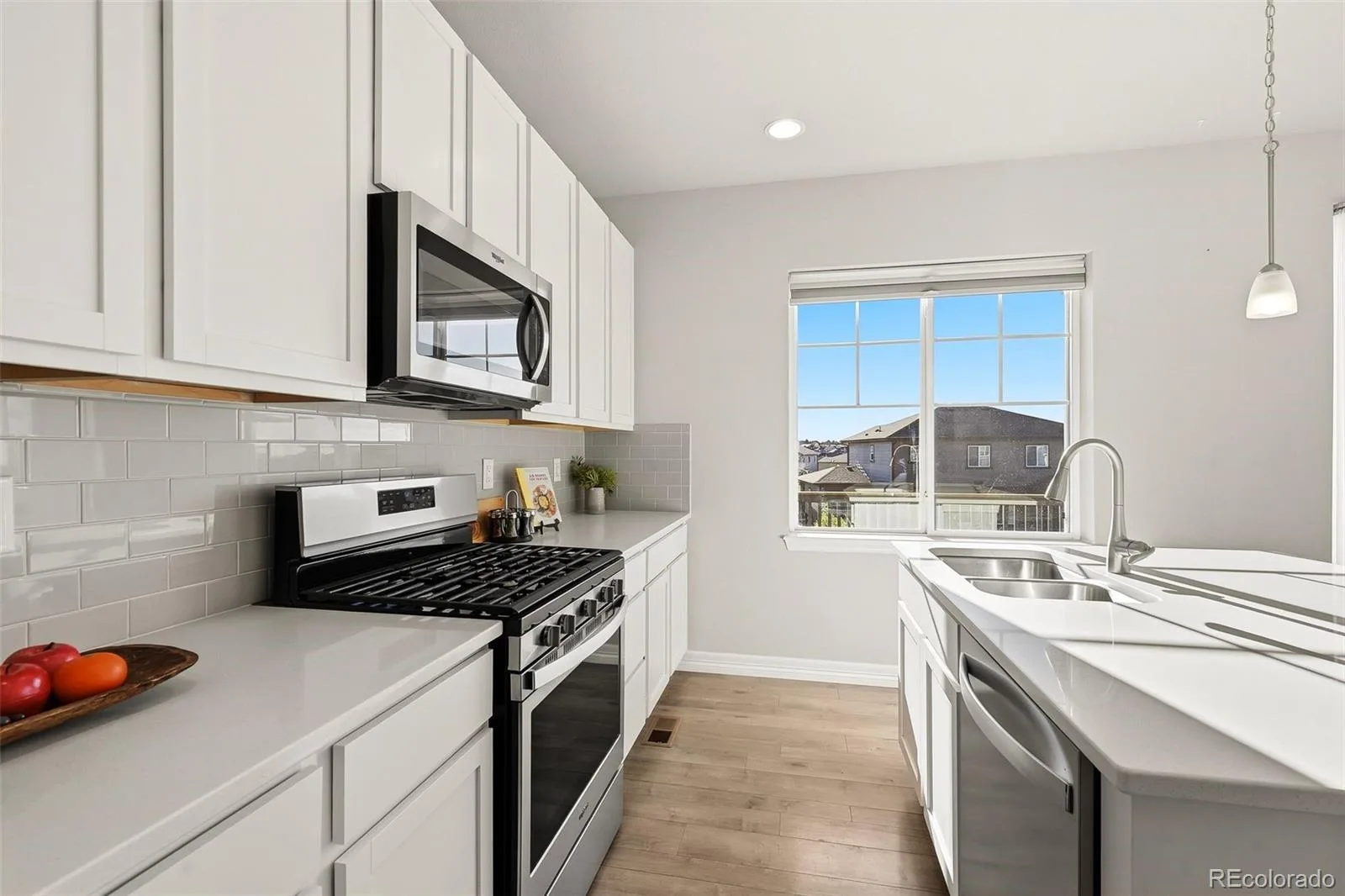 7363 S Scottsburg Way Aurora CO 80016 | MLS #REC6023901 08252026174916 1600 14