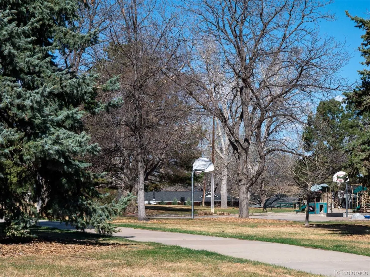 04102026135121 1200 33