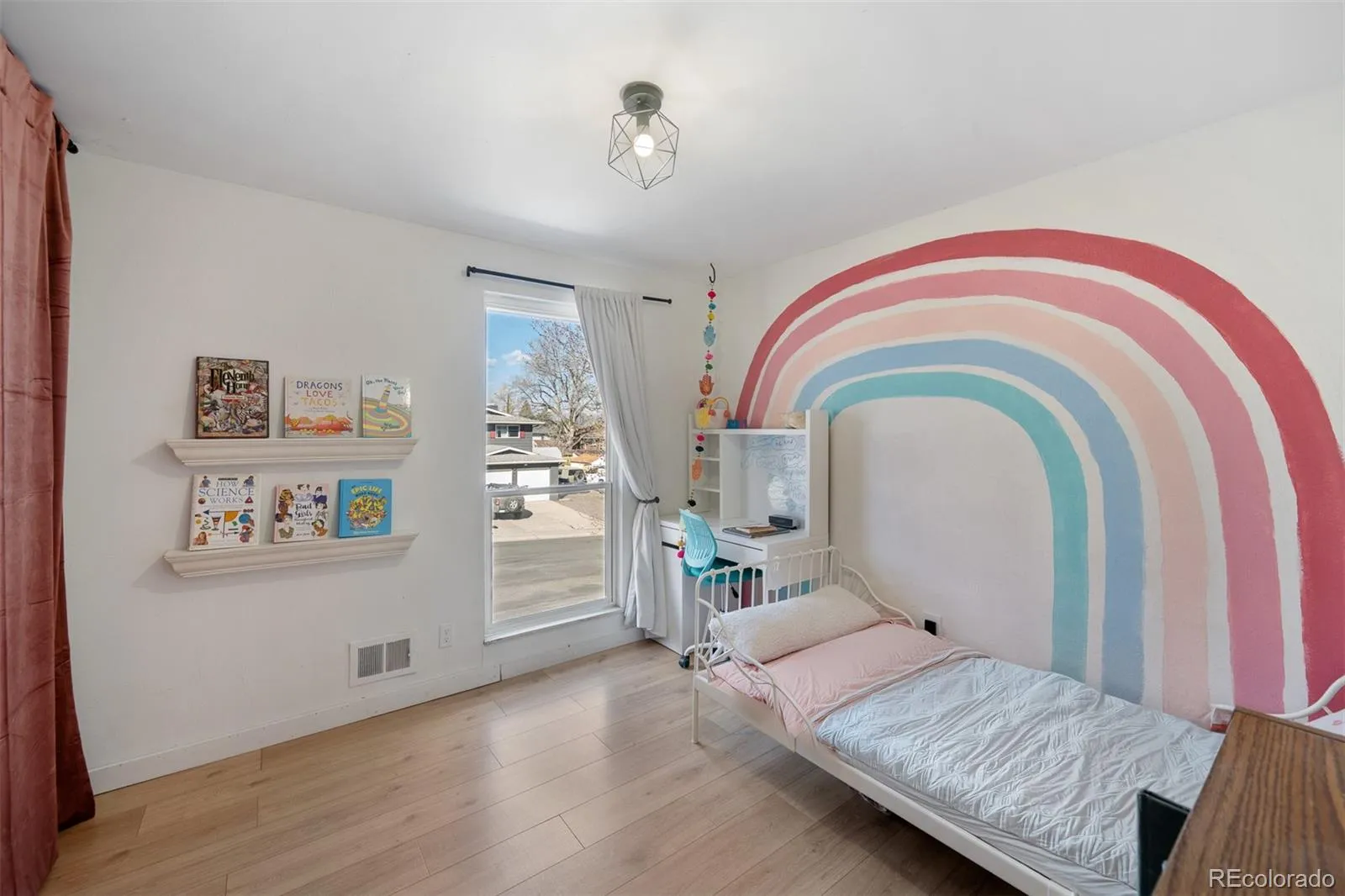 04102026135121 1600 16