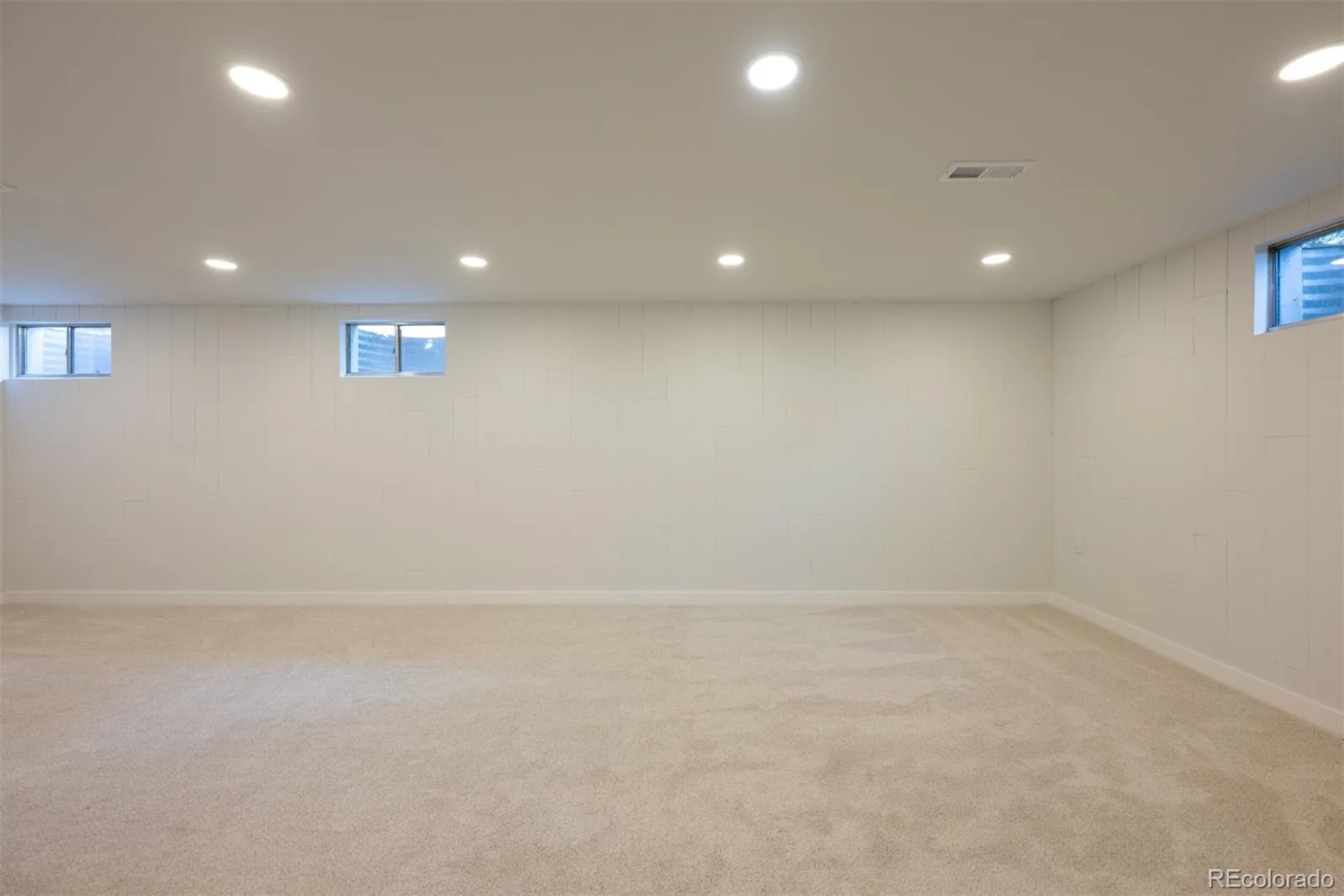 11056 W 62nd Avenue Arvada CO 80004 MLS #REC6025017 06172026235941 1600 32