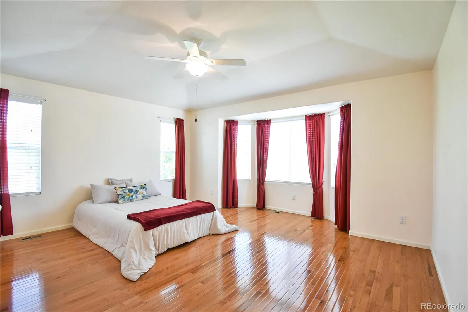 23627 E Bellewood Drive Aurora CO 80016 | MLS #REC6026587 08142026015411 1600 10