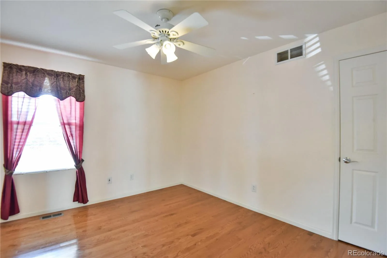 23627 E Bellewood Drive Aurora CO 80016 | MLS #REC6026587 08142026015411 1600 4