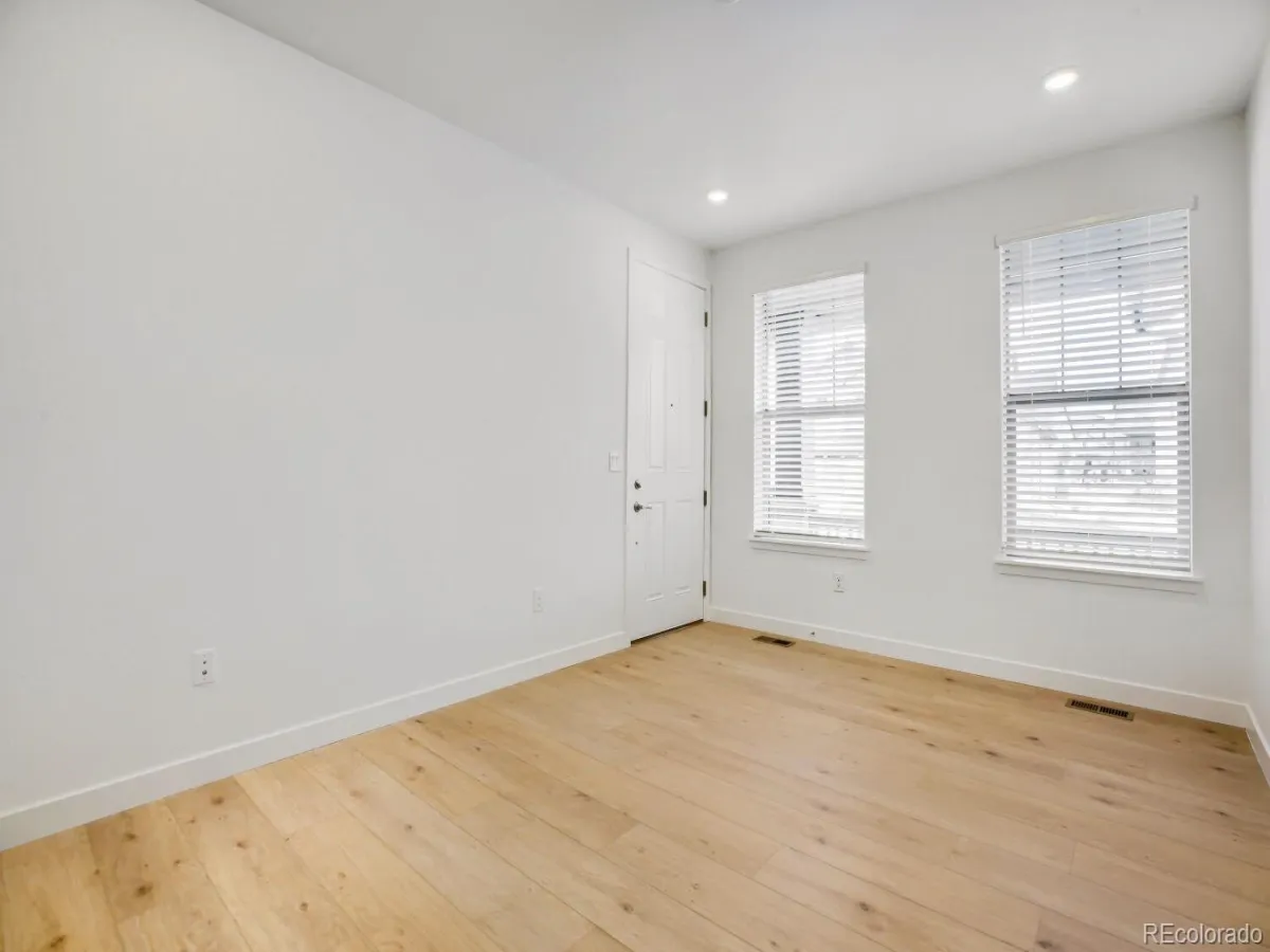 04152026210710 1200 6