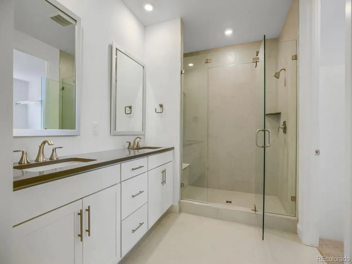 04152026210710 1200 9