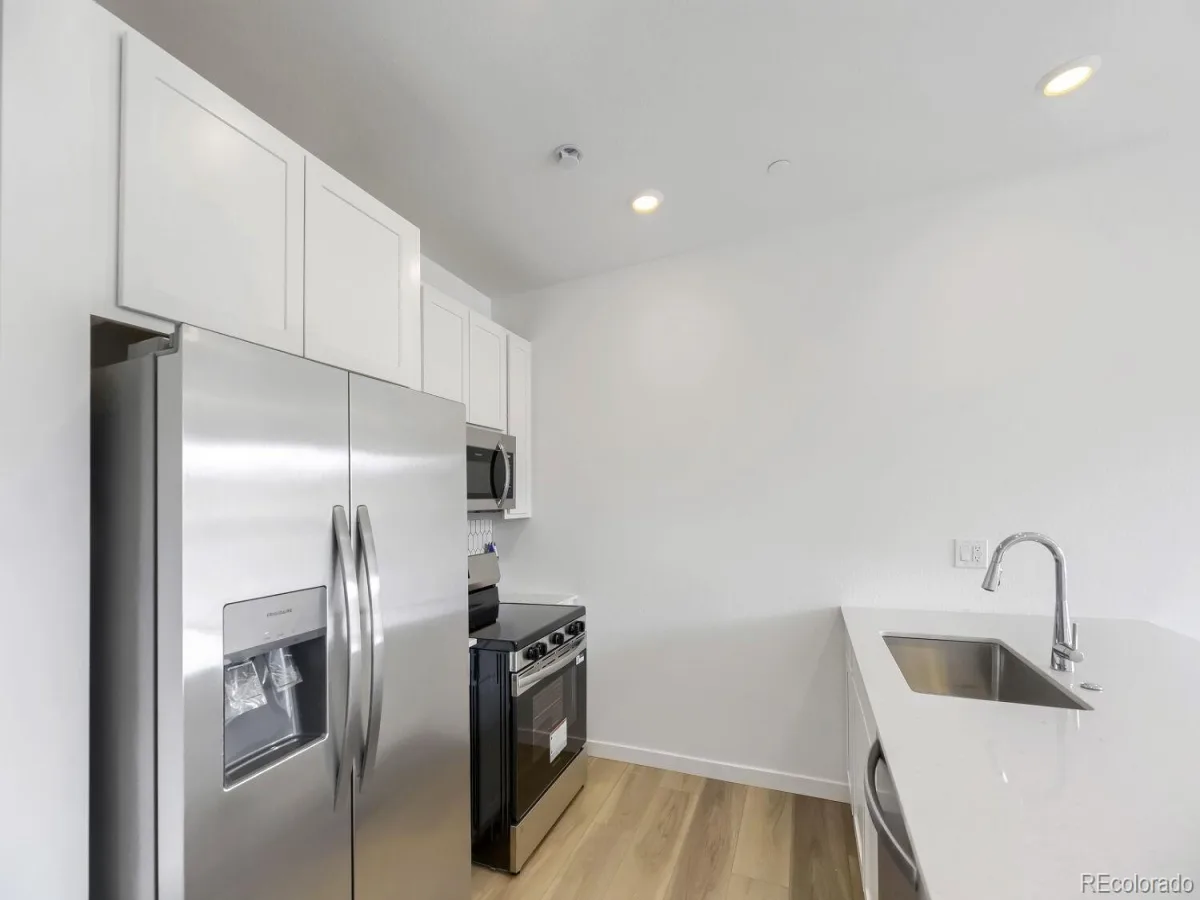 7655 S Mobile Way Centennial CO 80016 | MLS #REC6026861 08052026202922 1200 4