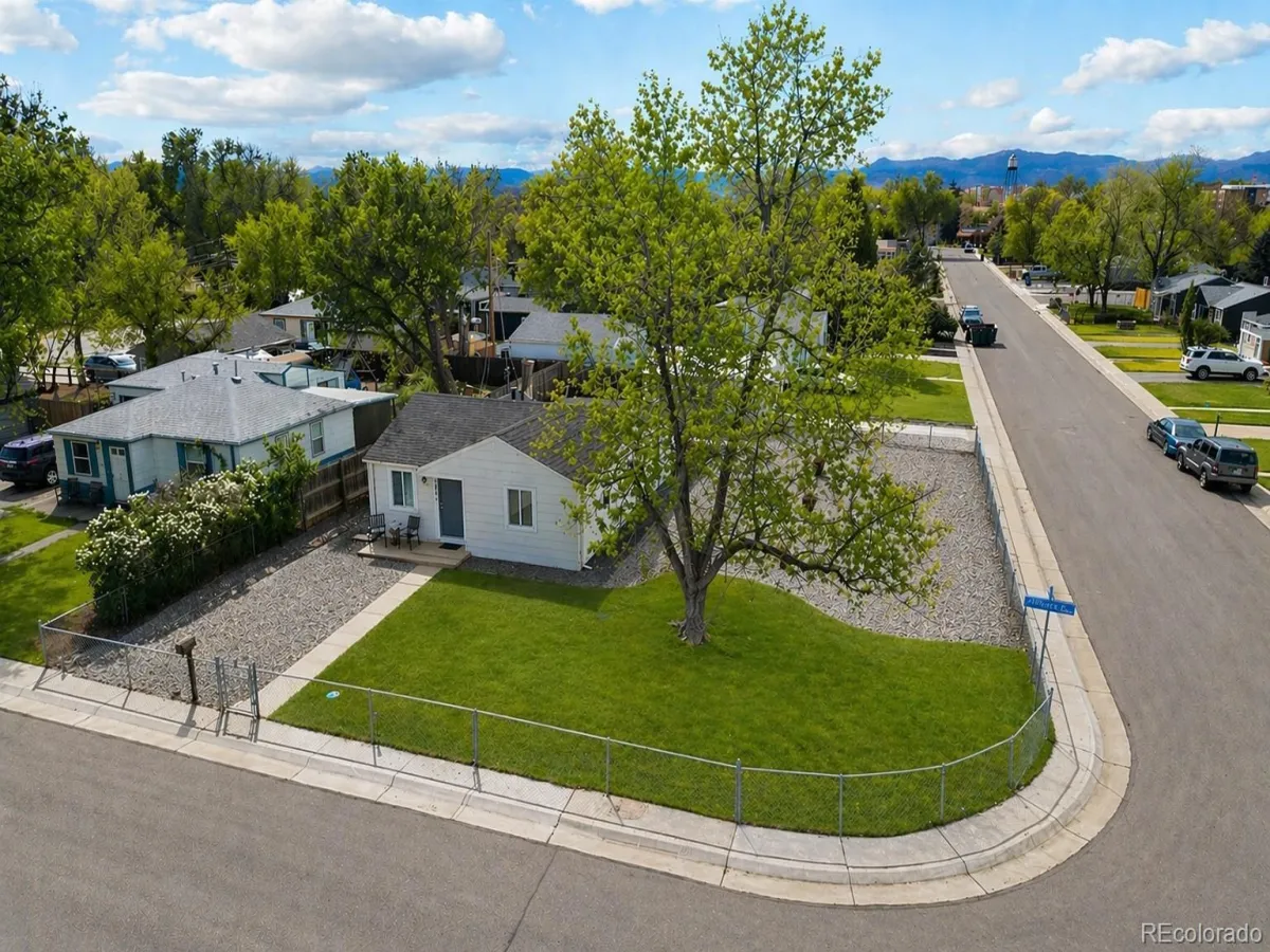 5525 Pierce Court Arvada CO 80002 MLS #REC6028438 04232026213525 1200 0