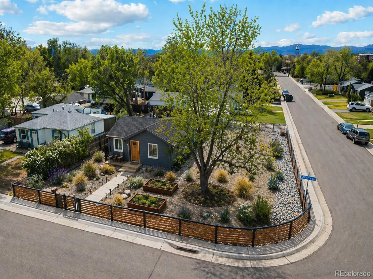 5525 Pierce Court Arvada CO 80002 MLS #REC6028438 04232026213525 1200 28