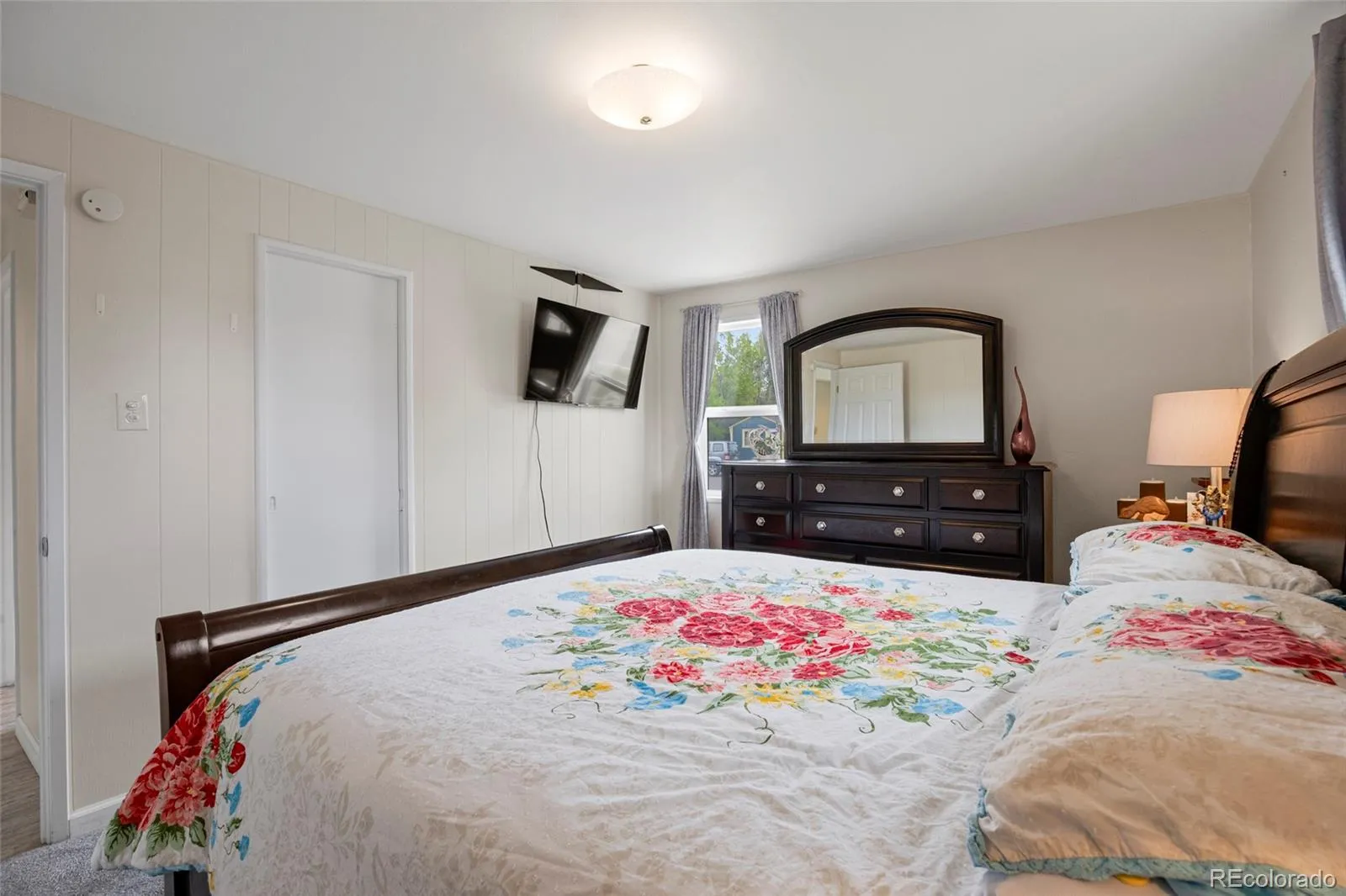 5525 Pierce Court Arvada CO 80002 MLS #REC6028438 04232026213525 1600 15