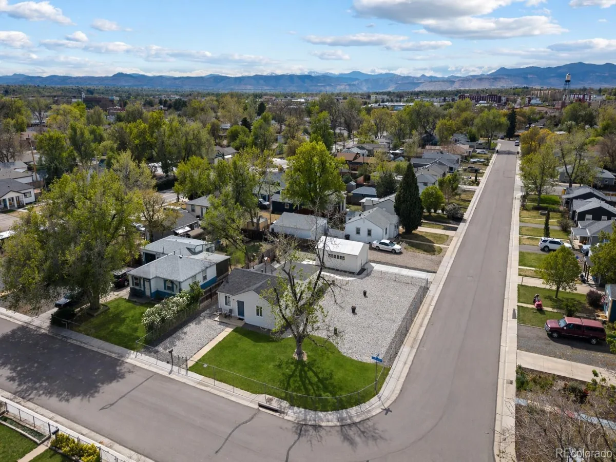 5525 Pierce Court Arvada CO 80002 | MLS #REC6028438 08312026051343 1200 24