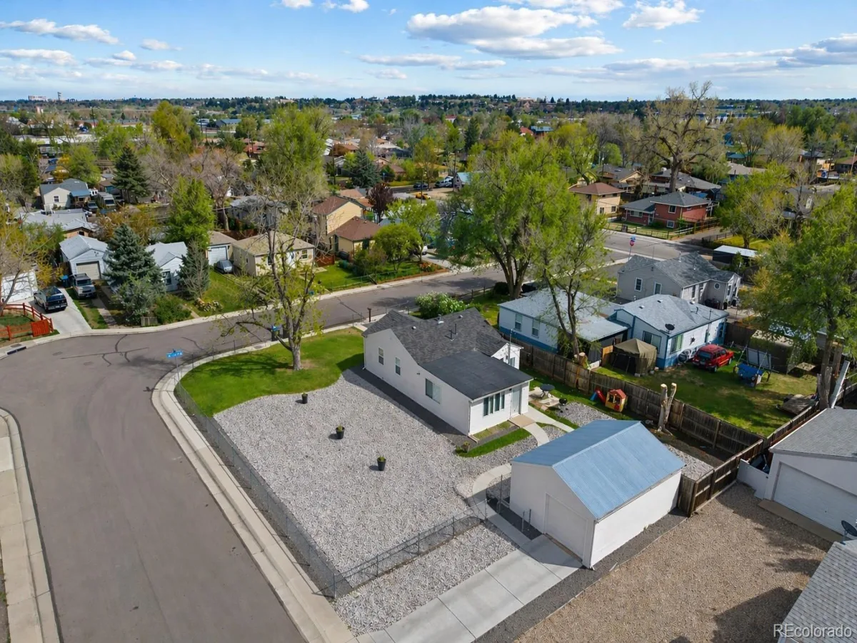 5525 Pierce Court Arvada CO 80002 | MLS #REC6028438 08312026051343 1200 25