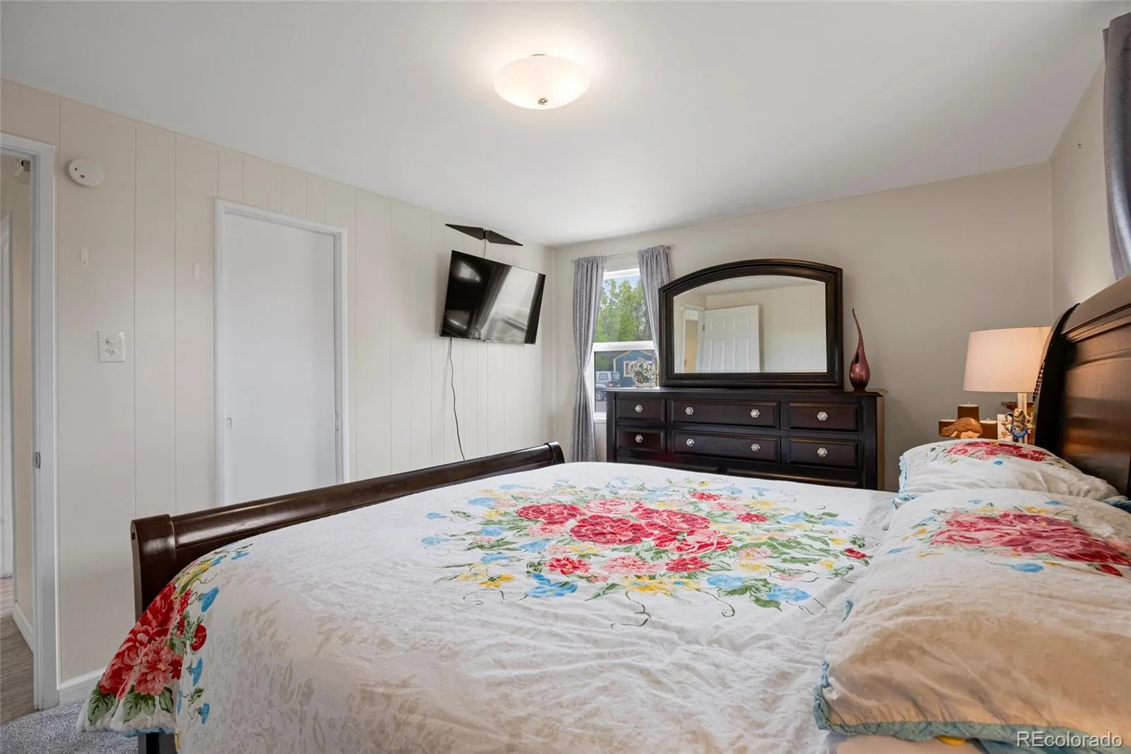 5525 Pierce Court Arvada CO 80002 | MLS #REC6028438 08312026051343 1600 15