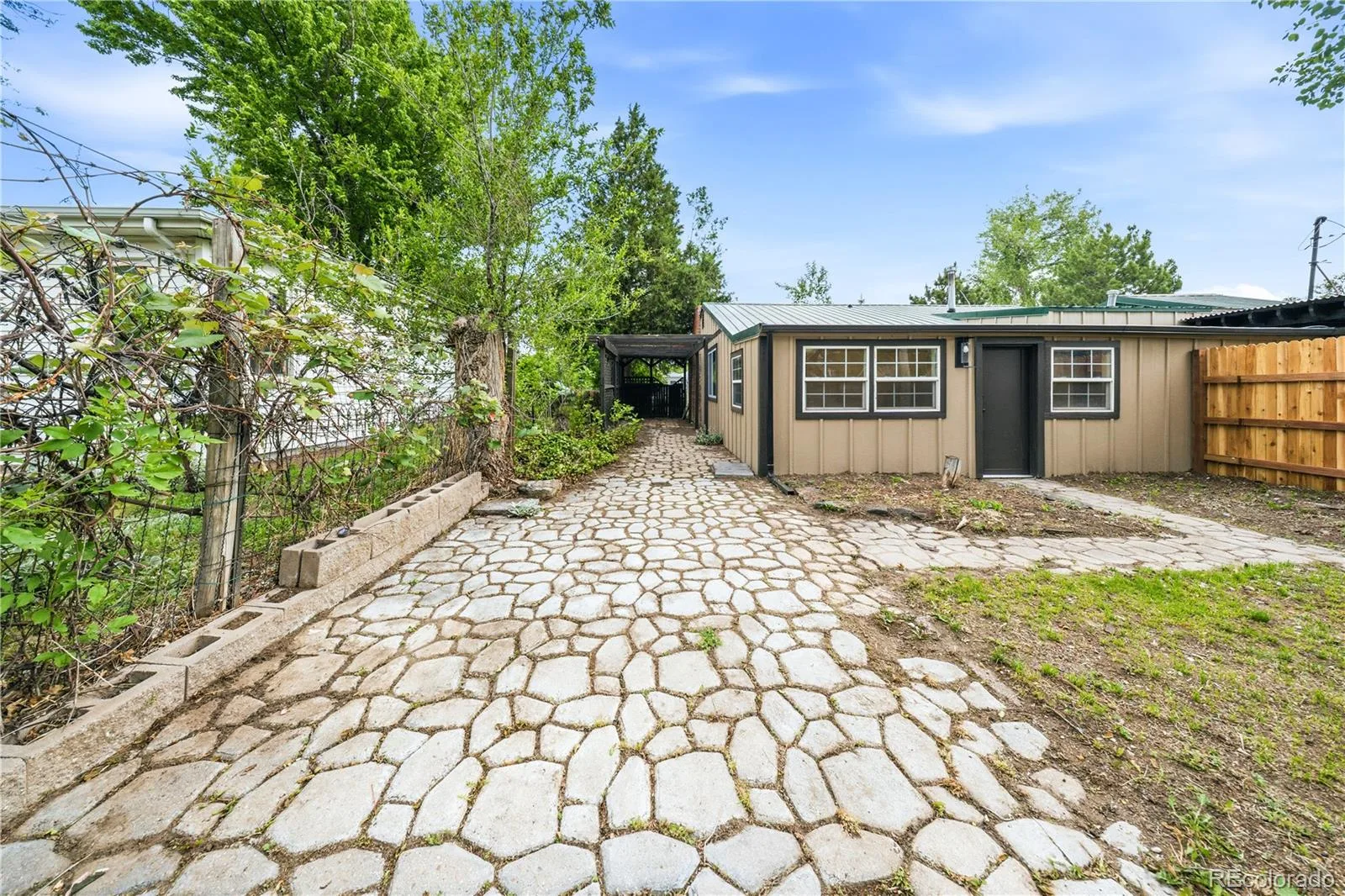 8060 W 12th Avenue Denver CO 80214 | MLS #REC6029455 08122026204911 1600 35