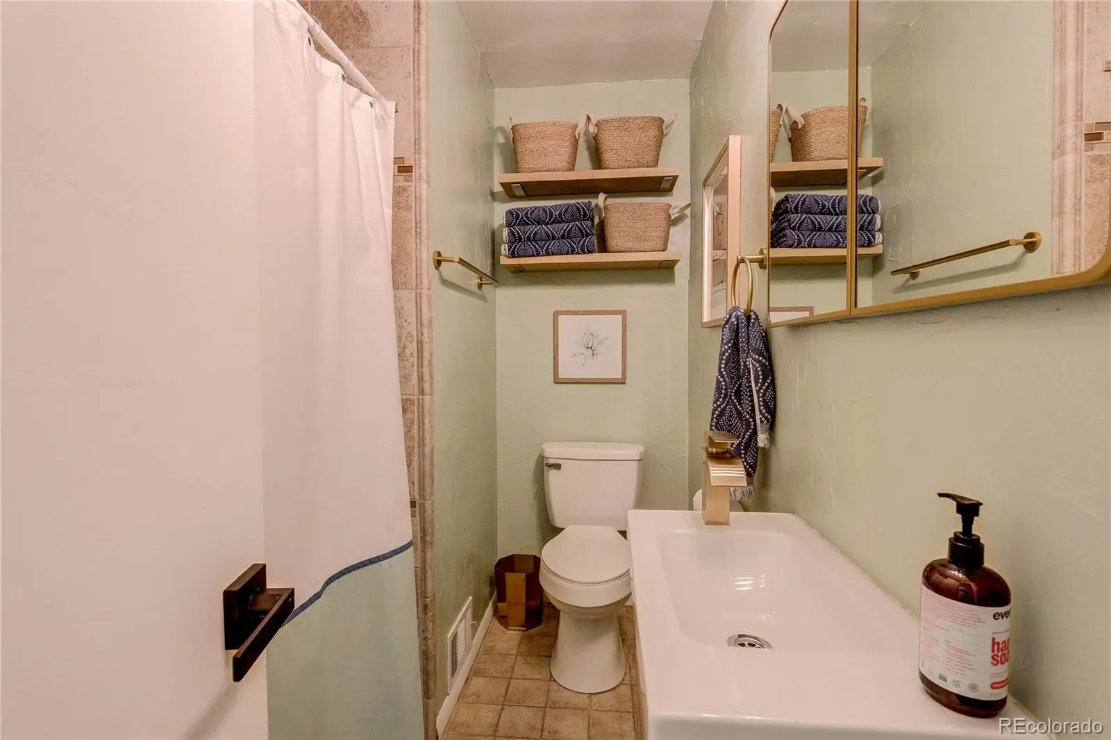 03262026190739 1600 21