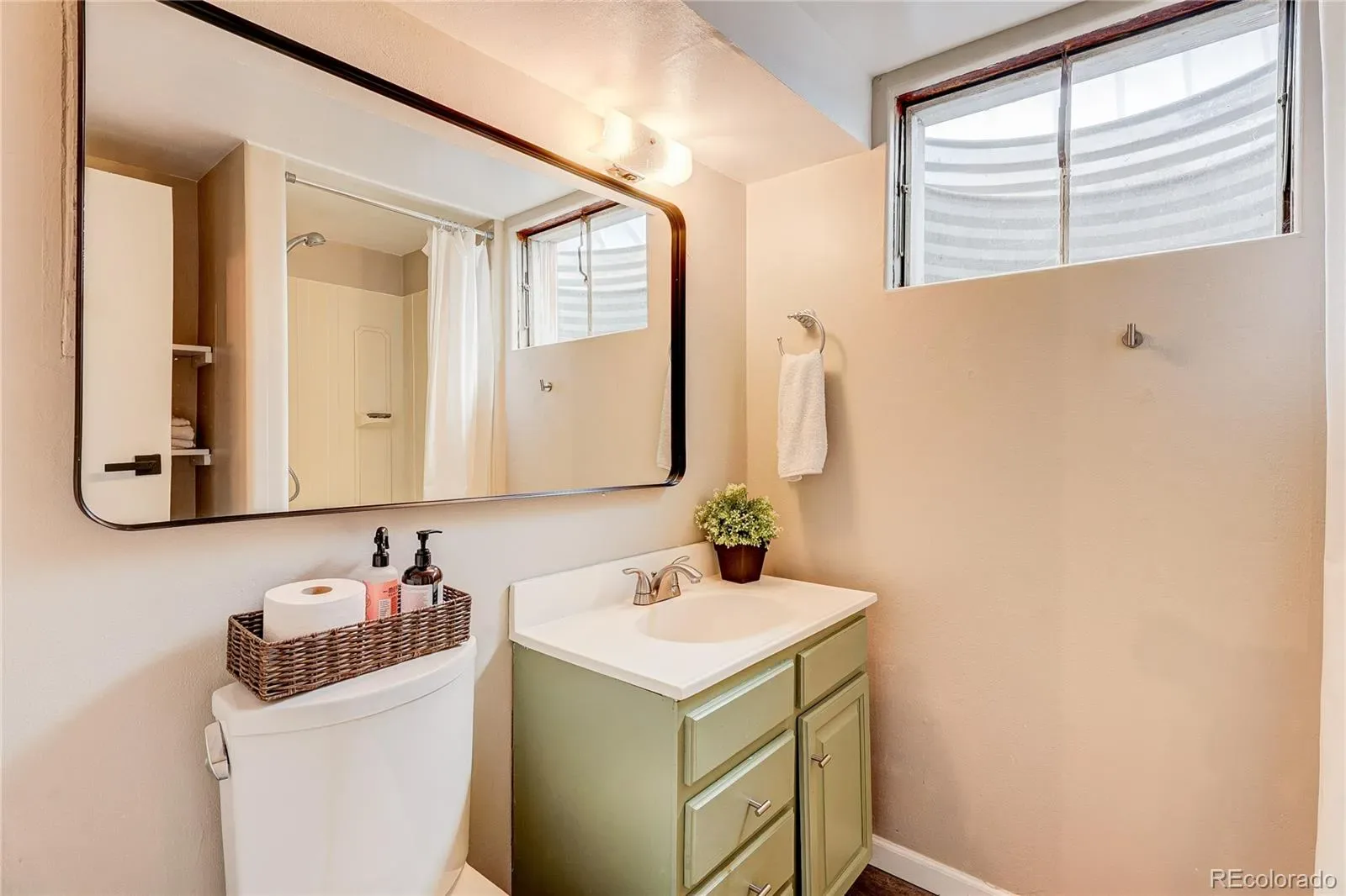 03262026190739 1600 33