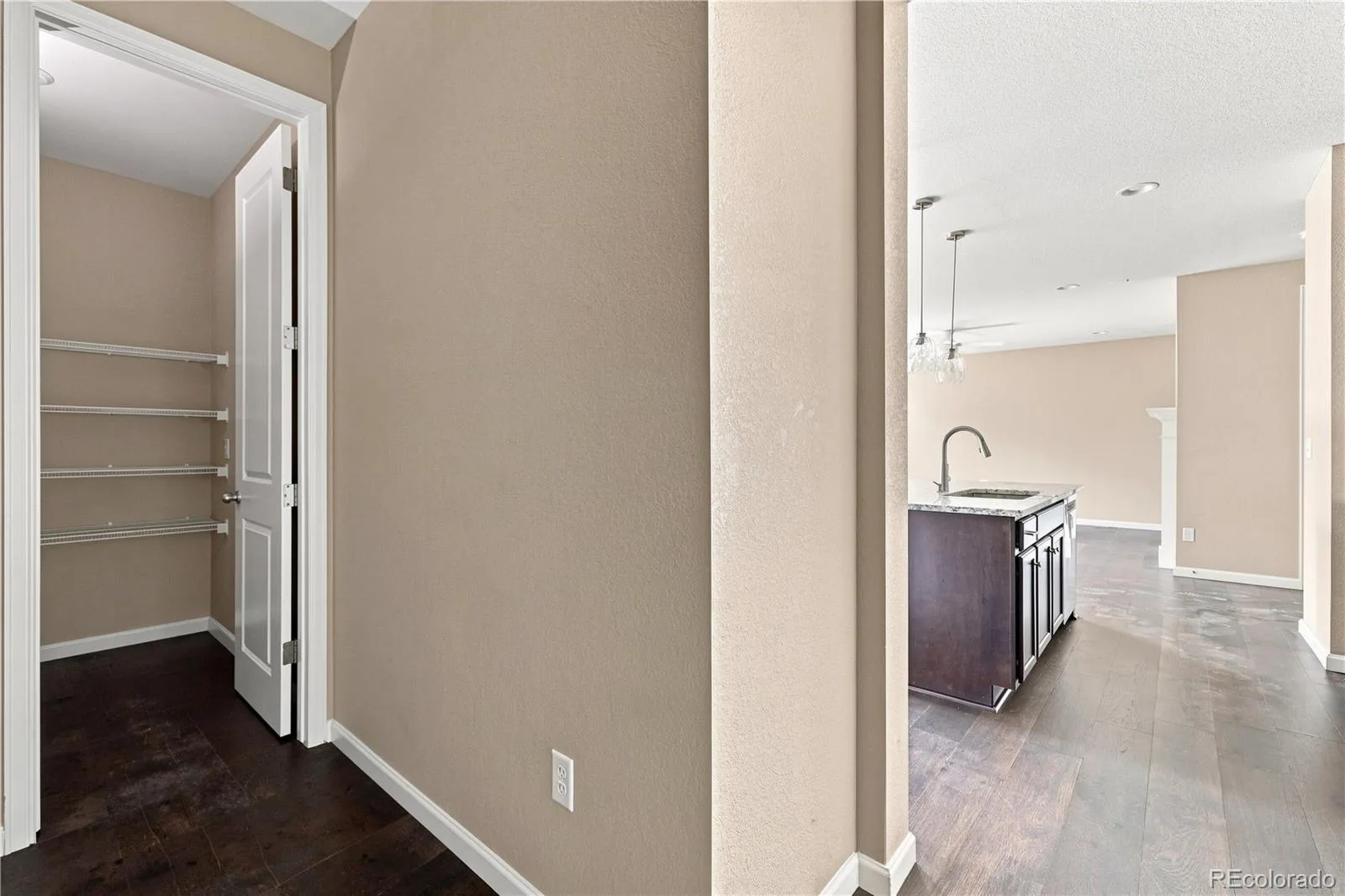 27746 E Frost Place Aurora CO 80016 | MLS #REC6031180 08202026030445 1600 17