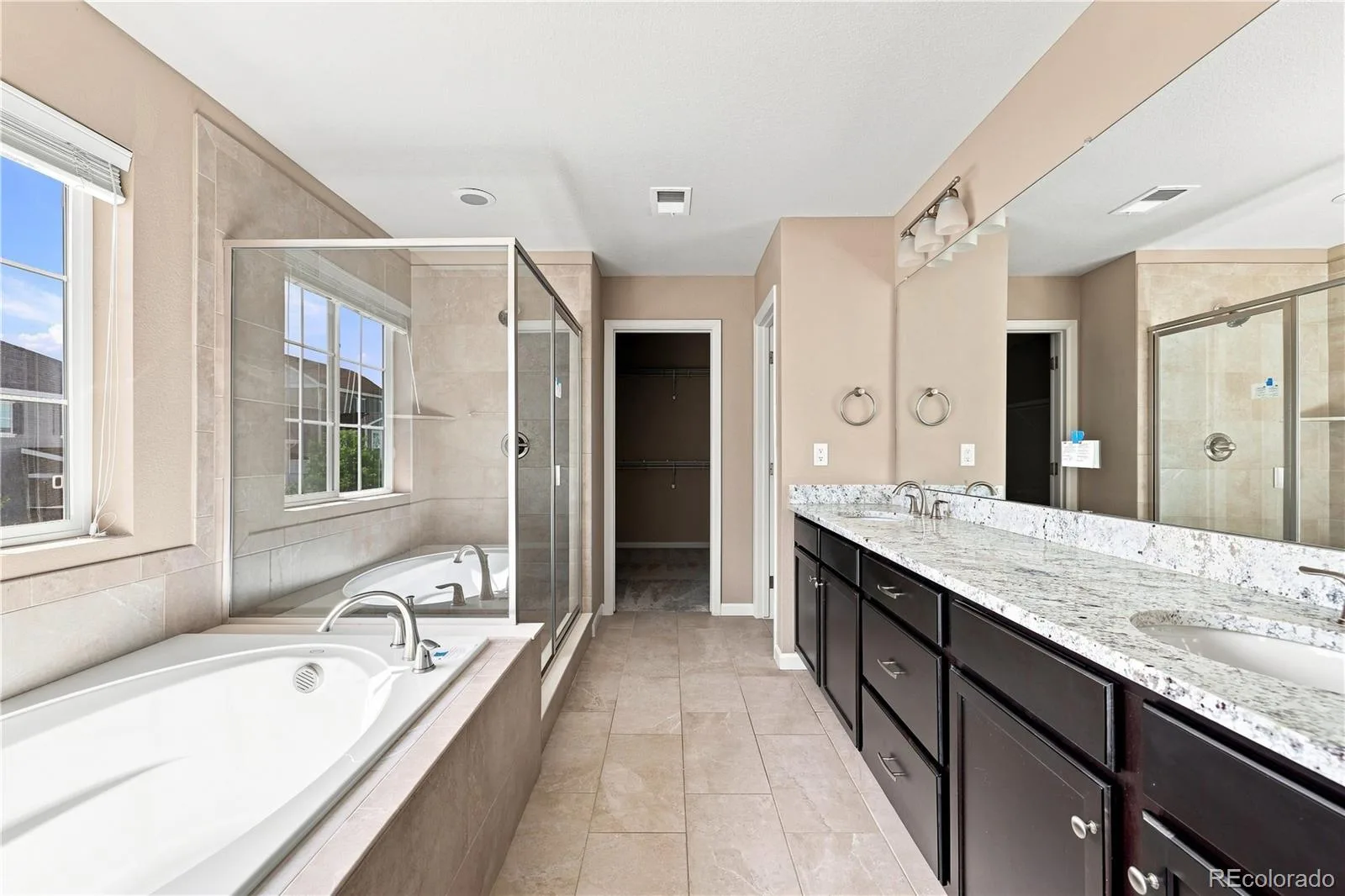 27746 E Frost Place Aurora CO 80016 | MLS #REC6031180 08202026030445 1600 22