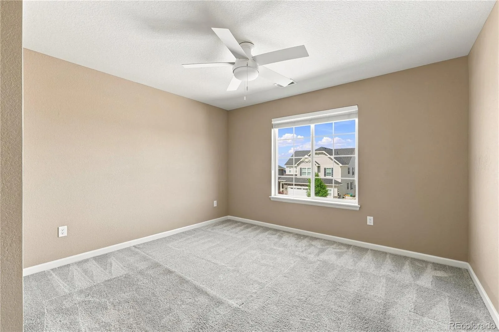 27746 E Frost Place Aurora CO 80016 | MLS #REC6031180 08202026030445 1600 24