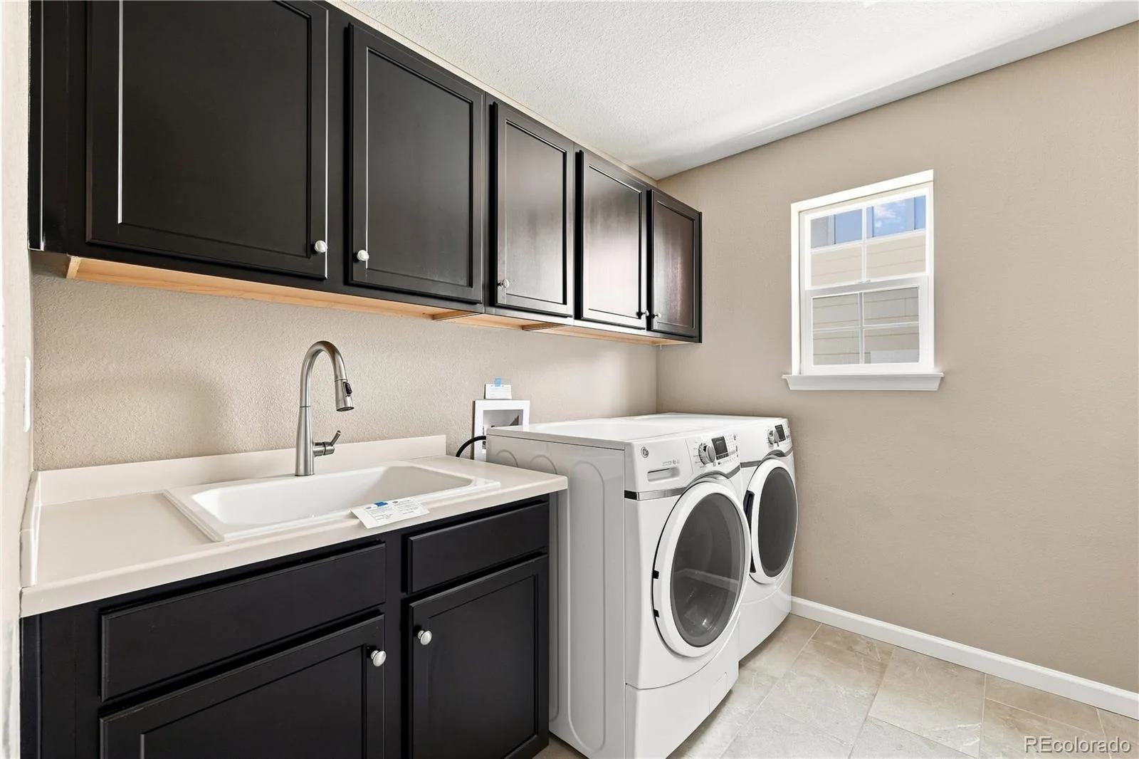 27746 E Frost Place Aurora CO 80016 | MLS #REC6031180 08202026030445 1600 30