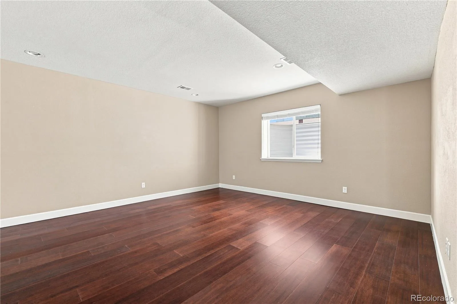 27746 E Frost Place Aurora CO 80016 | MLS #REC6031180 08202026030445 1600 31