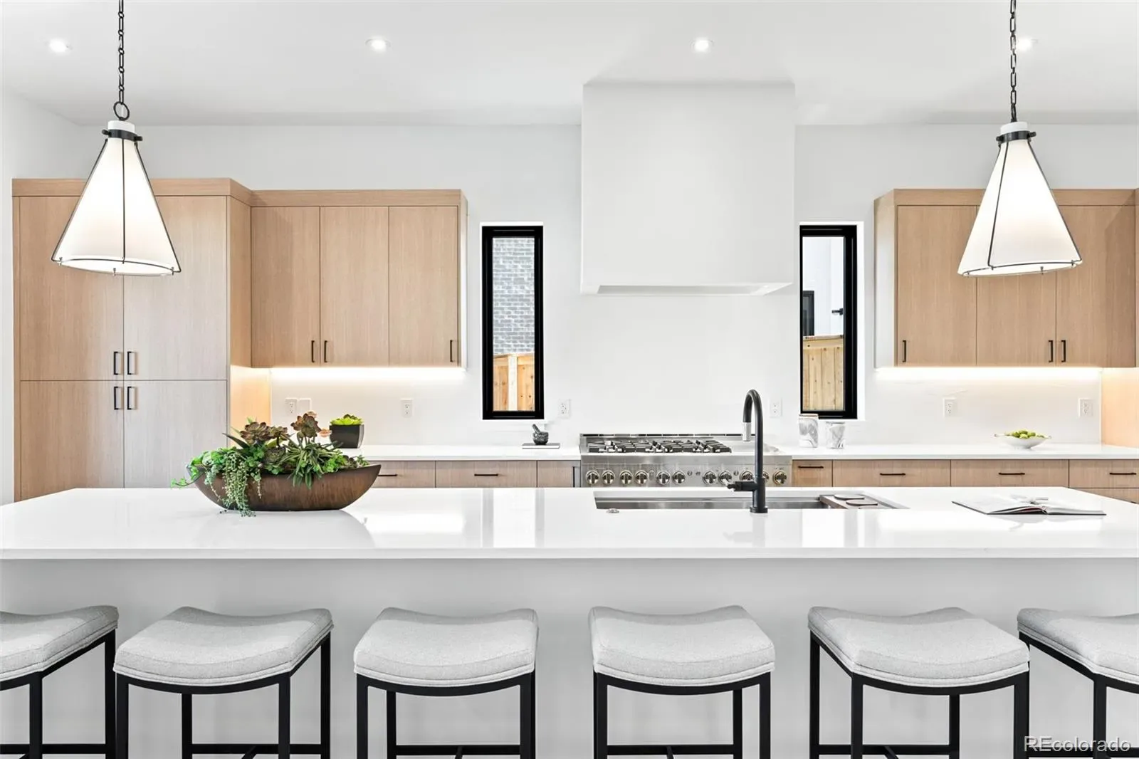 03232026193535 1600 6