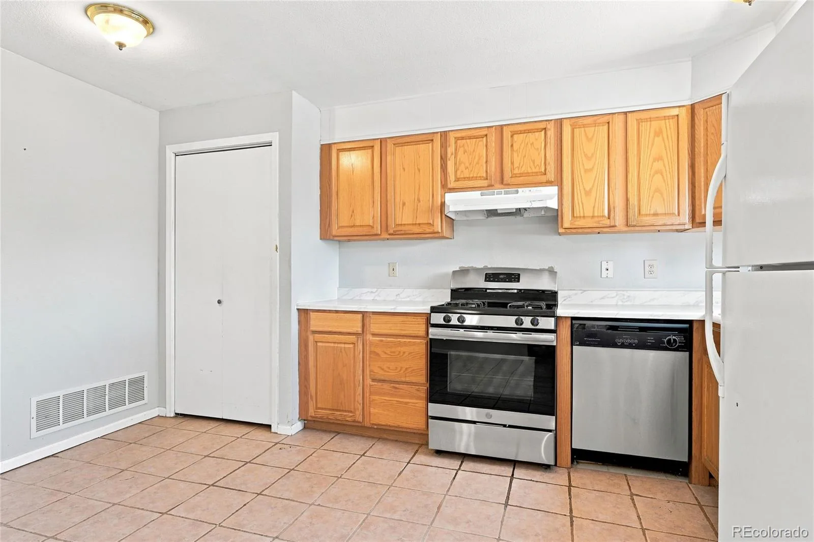 931 S Utica Street Denver CO 80219 | MLS #REC6032809 07282026013526 1600 14